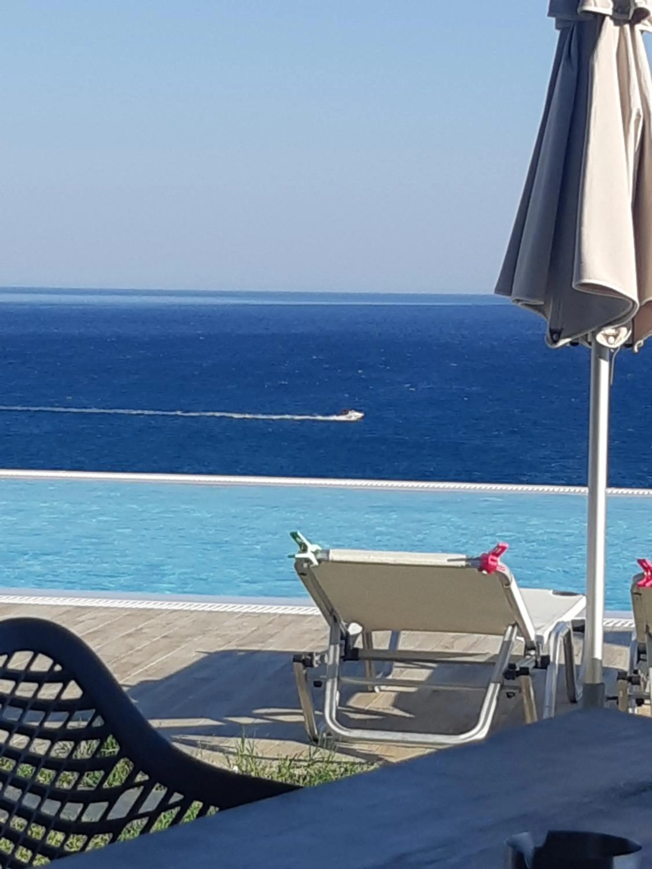 Swimming pool in Portela Suites Kastri