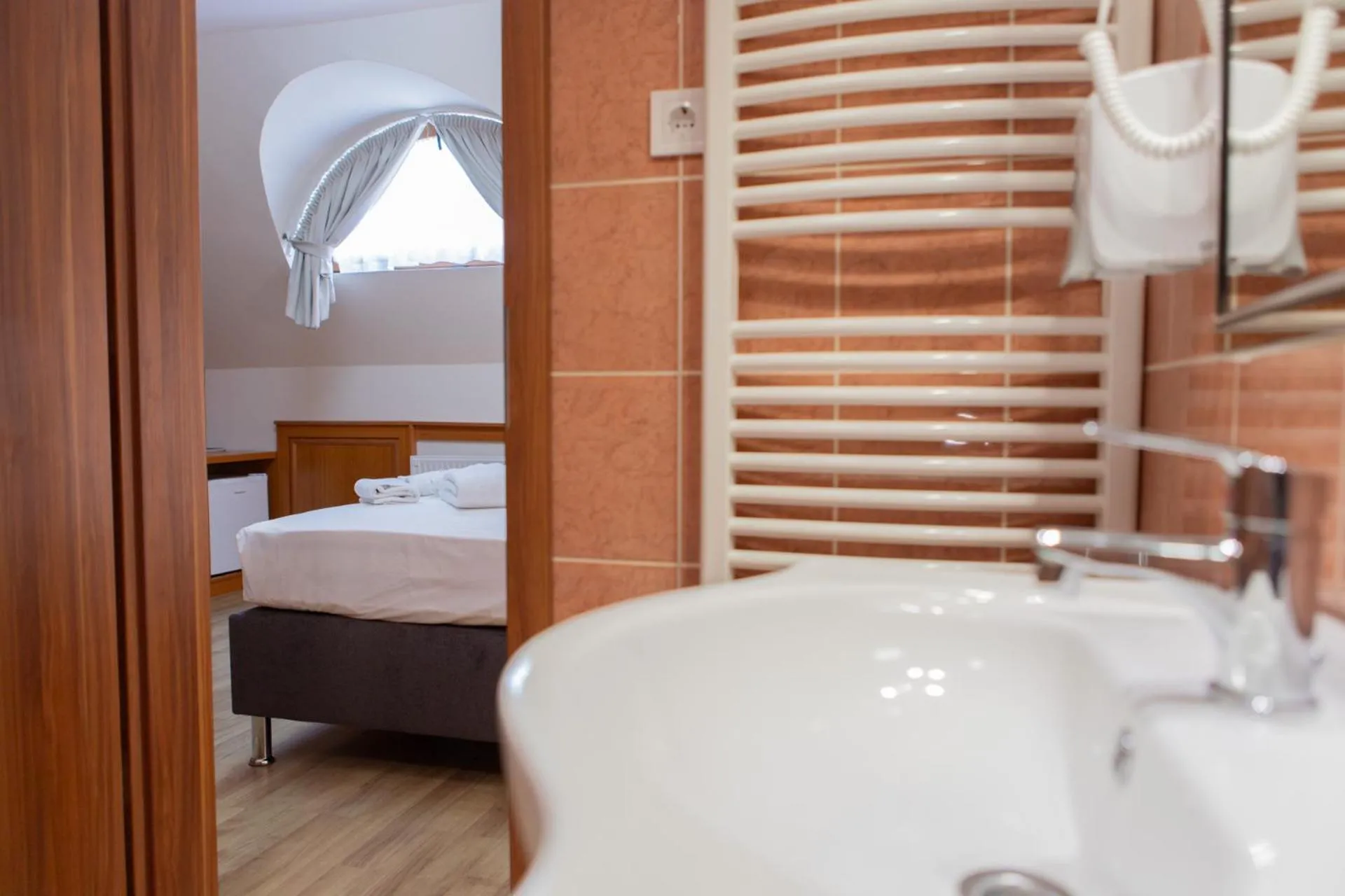 Bed in Szinbád Hotel