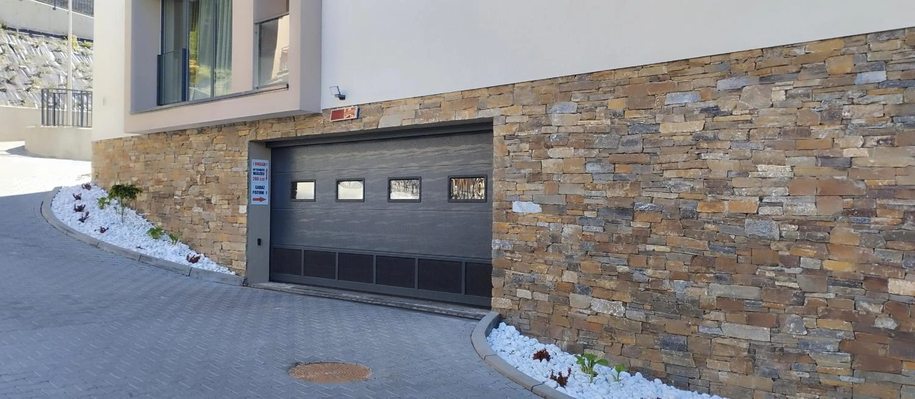 Parking in Apartamenty City Center Cicha 8