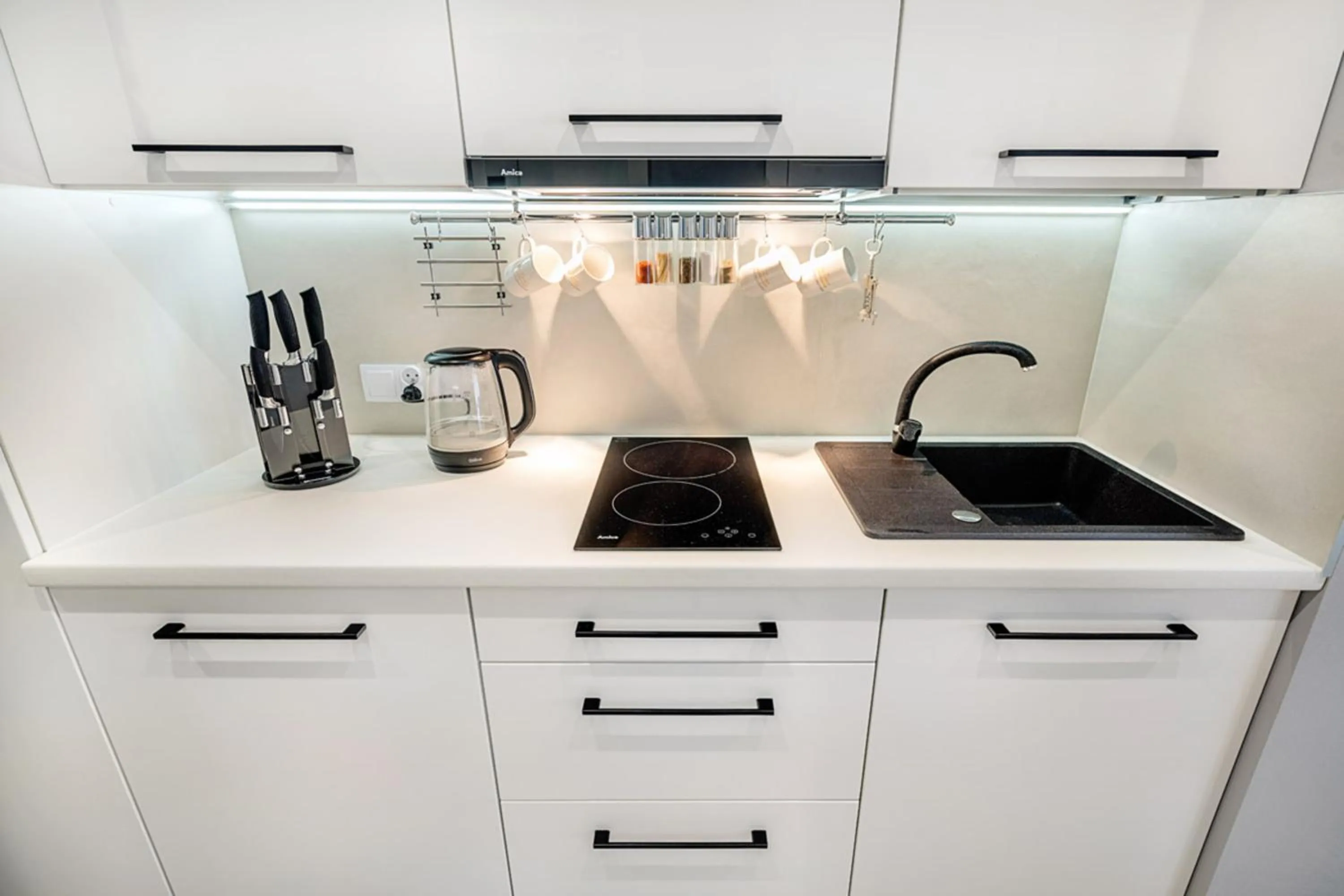 Kitchen or kitchenette in Apartamenty City Center Cicha 8