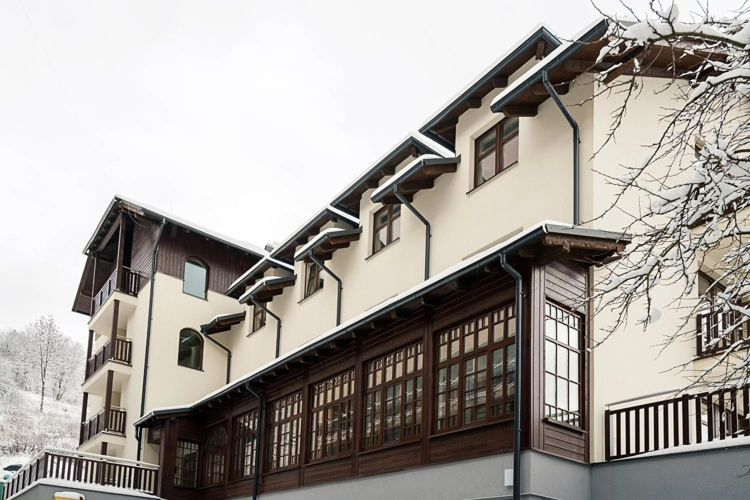 Property building in Apartamenty City Center Cicha 8