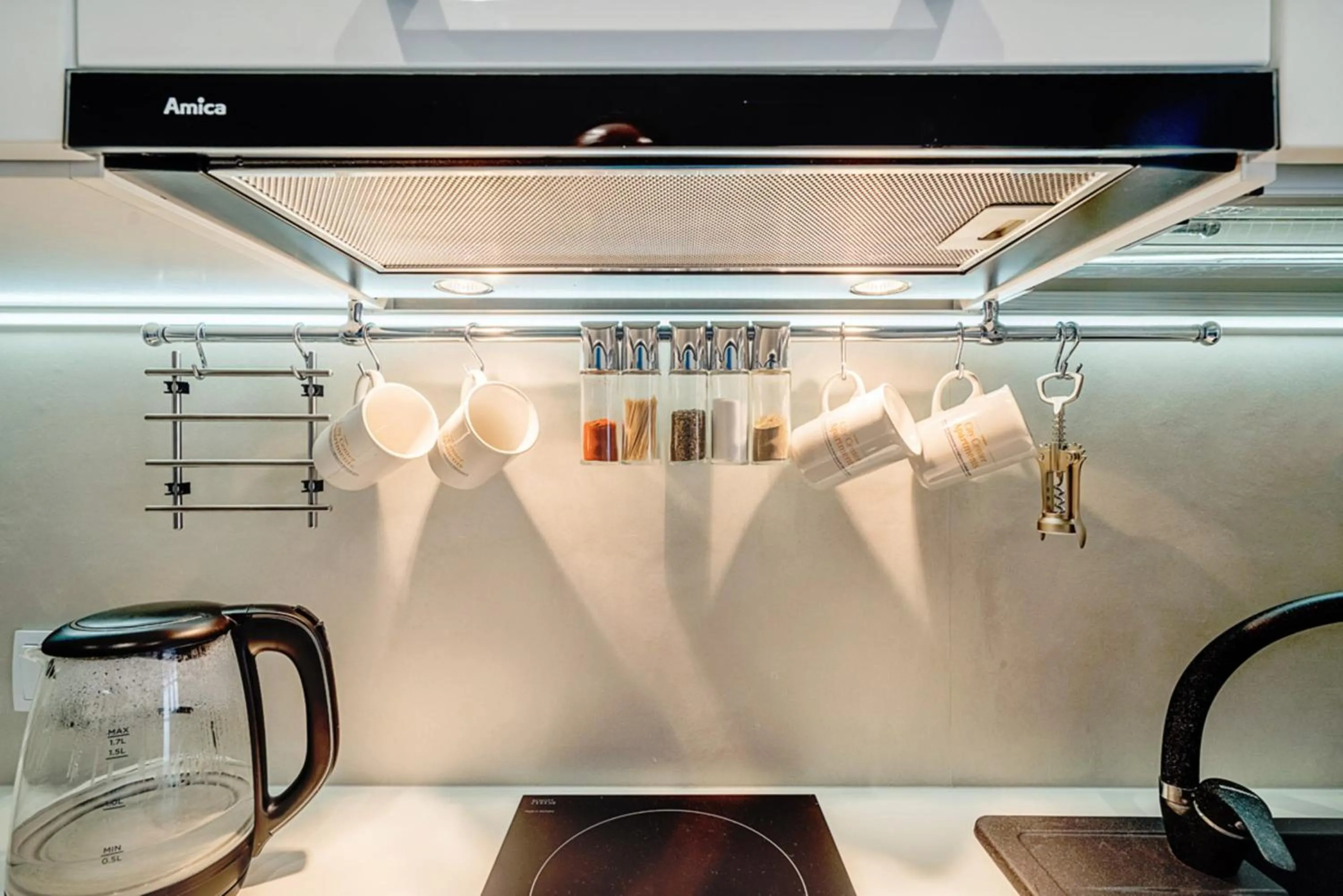 Kitchen or kitchenette in Apartamenty City Center Cicha 8