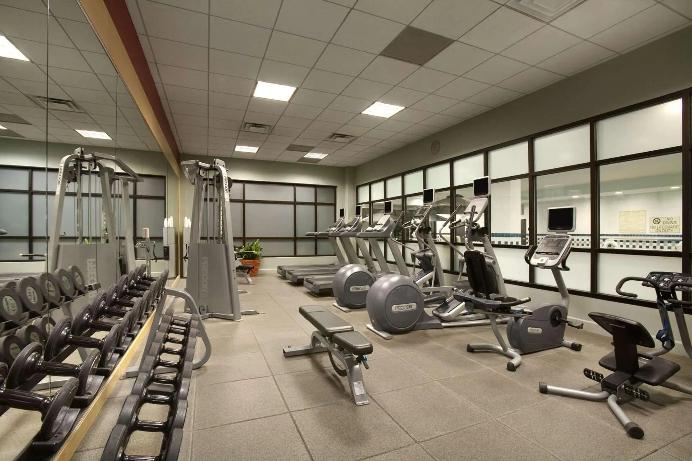 Fitness centre/facilities in Embassy Suites by Hilton Denver International Airport