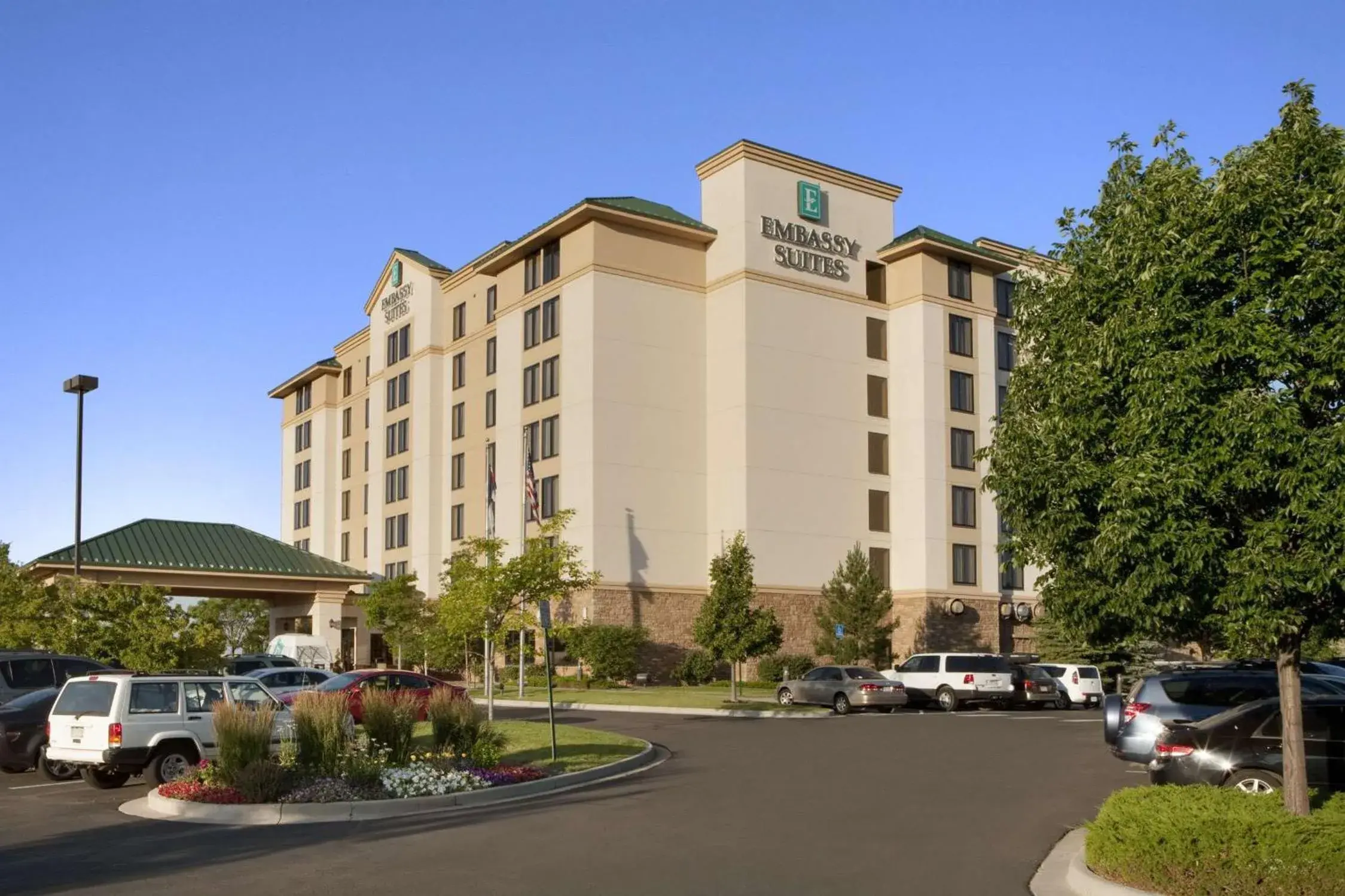 Property building in Embassy Suites by Hilton Denver International Airport Property building in Embassy Suites by Hilton Denver International Airport