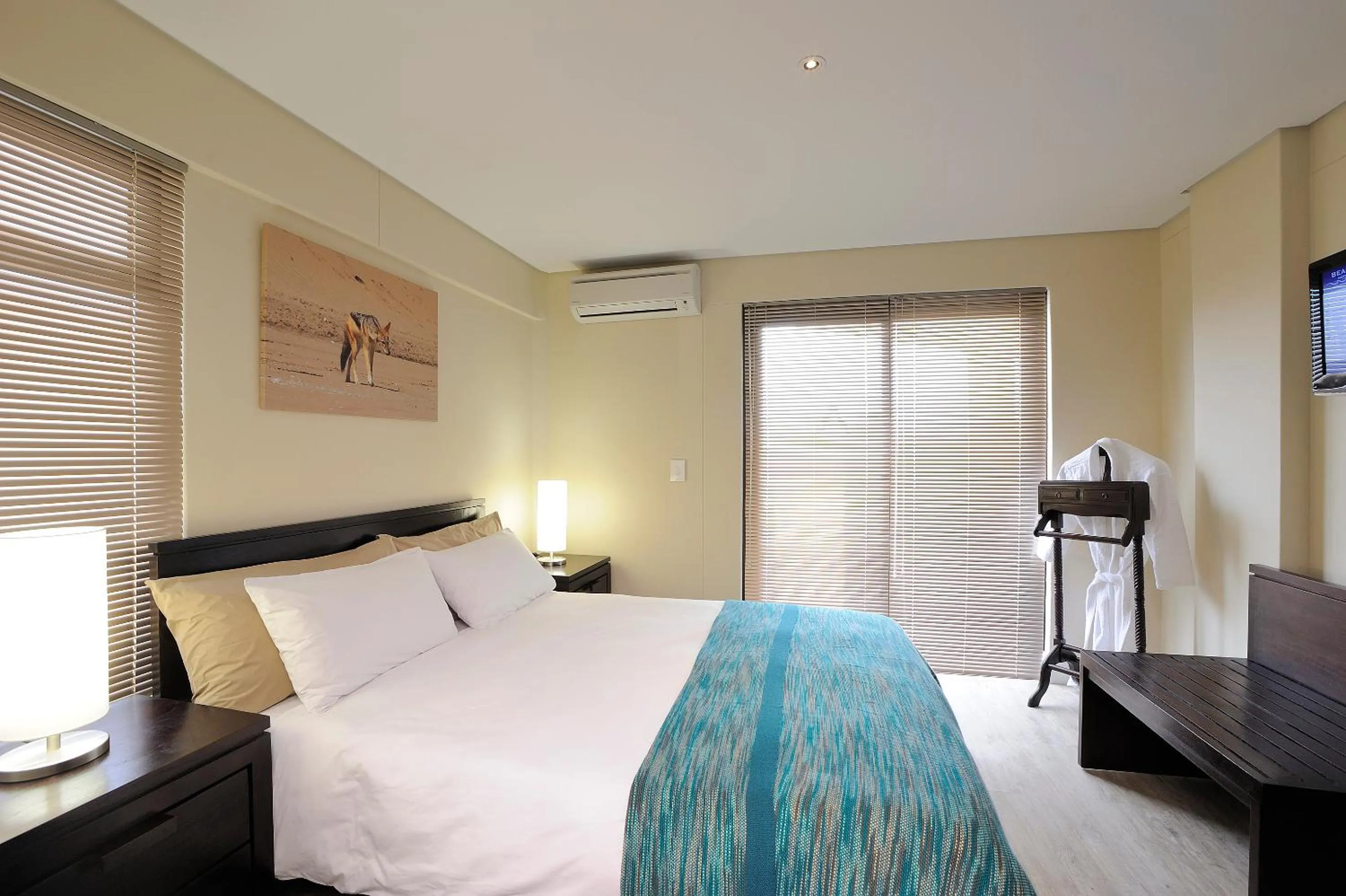 Property building, Bed in Beach Hotel Swakopmund