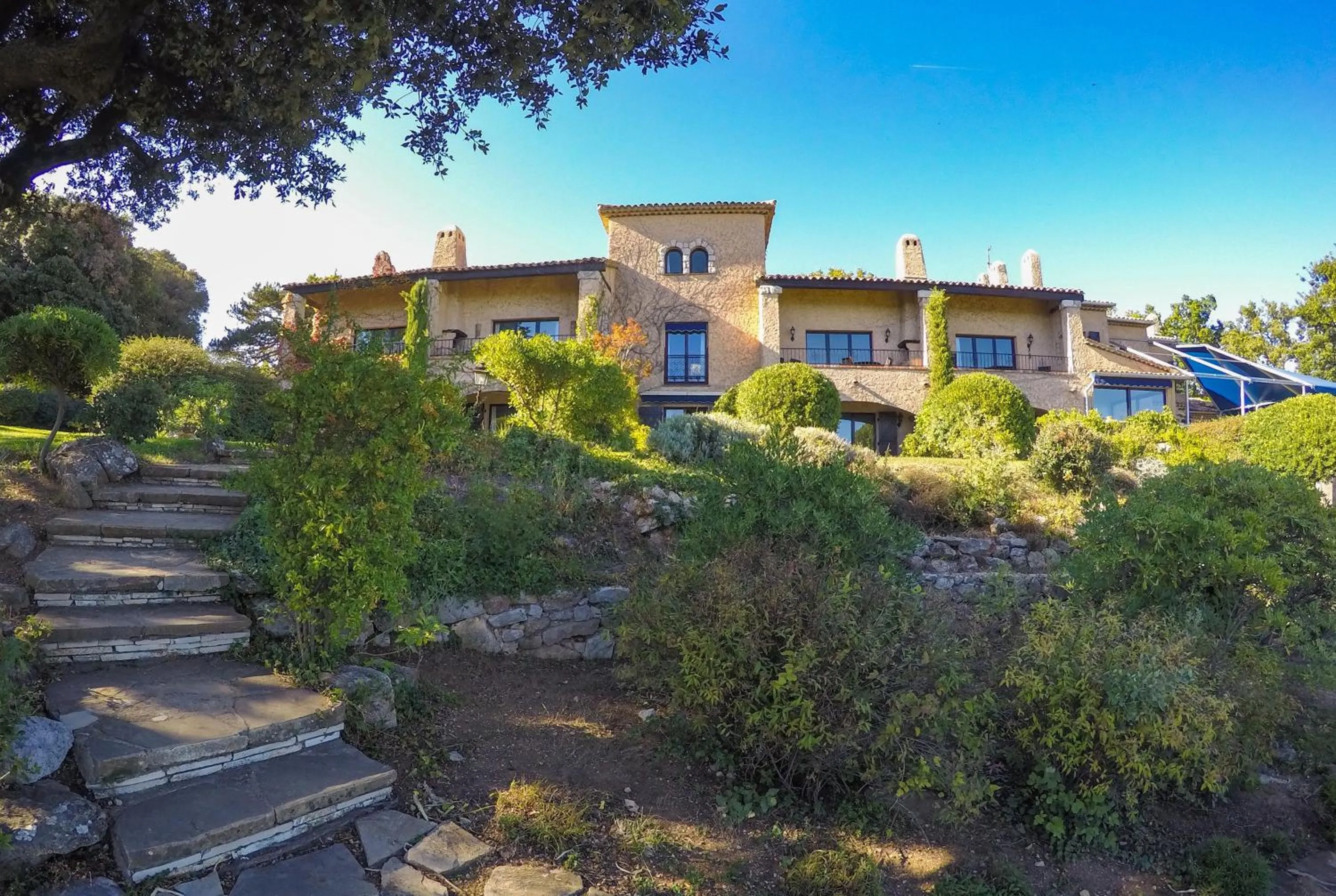 One-Bedroom Garden-Level Apartment with Patio and Panoramic Views in Domaine du Bois d'Amont