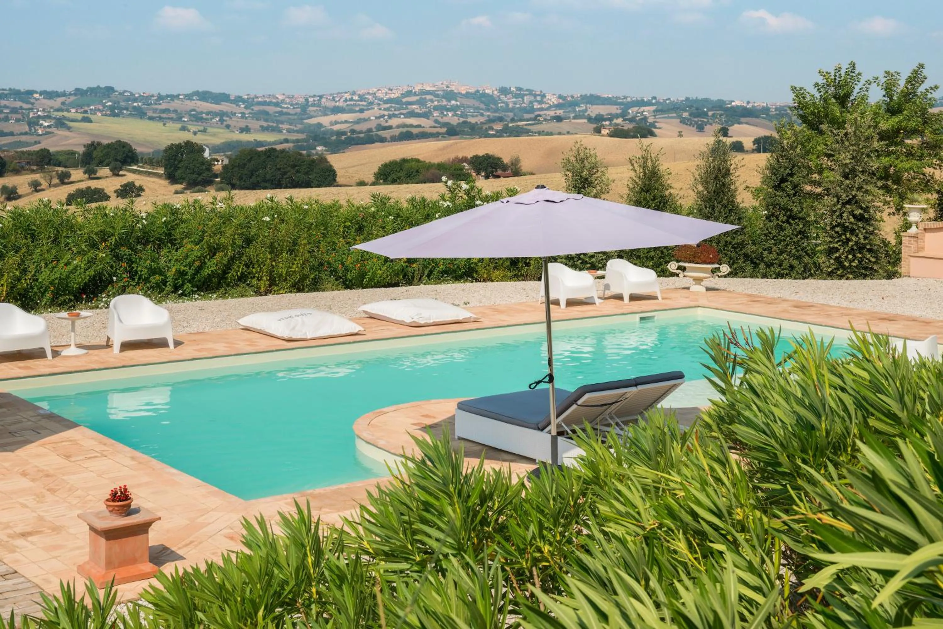 Swimming pool in Relais Il Margarito