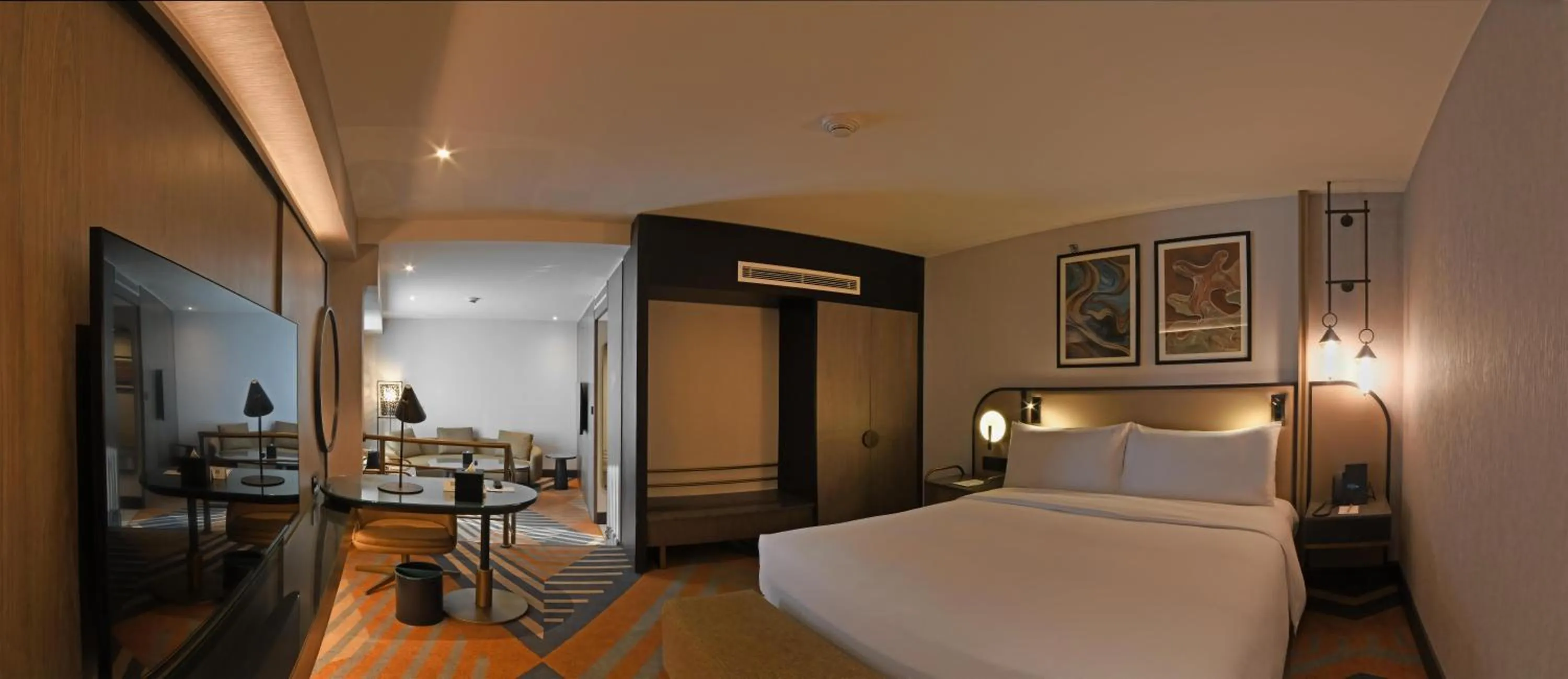 Bedroom, Bed in Hilton Amman