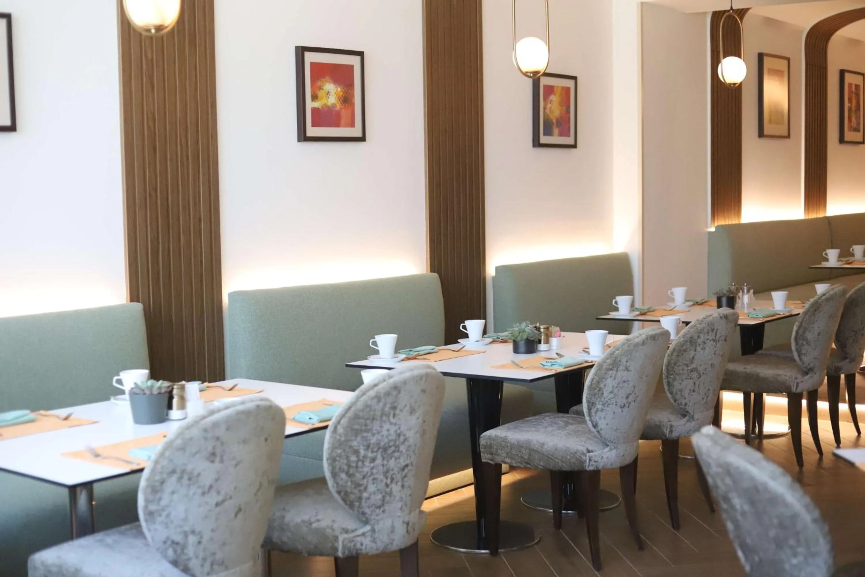 Restaurant/places to eat in Hilton Amman