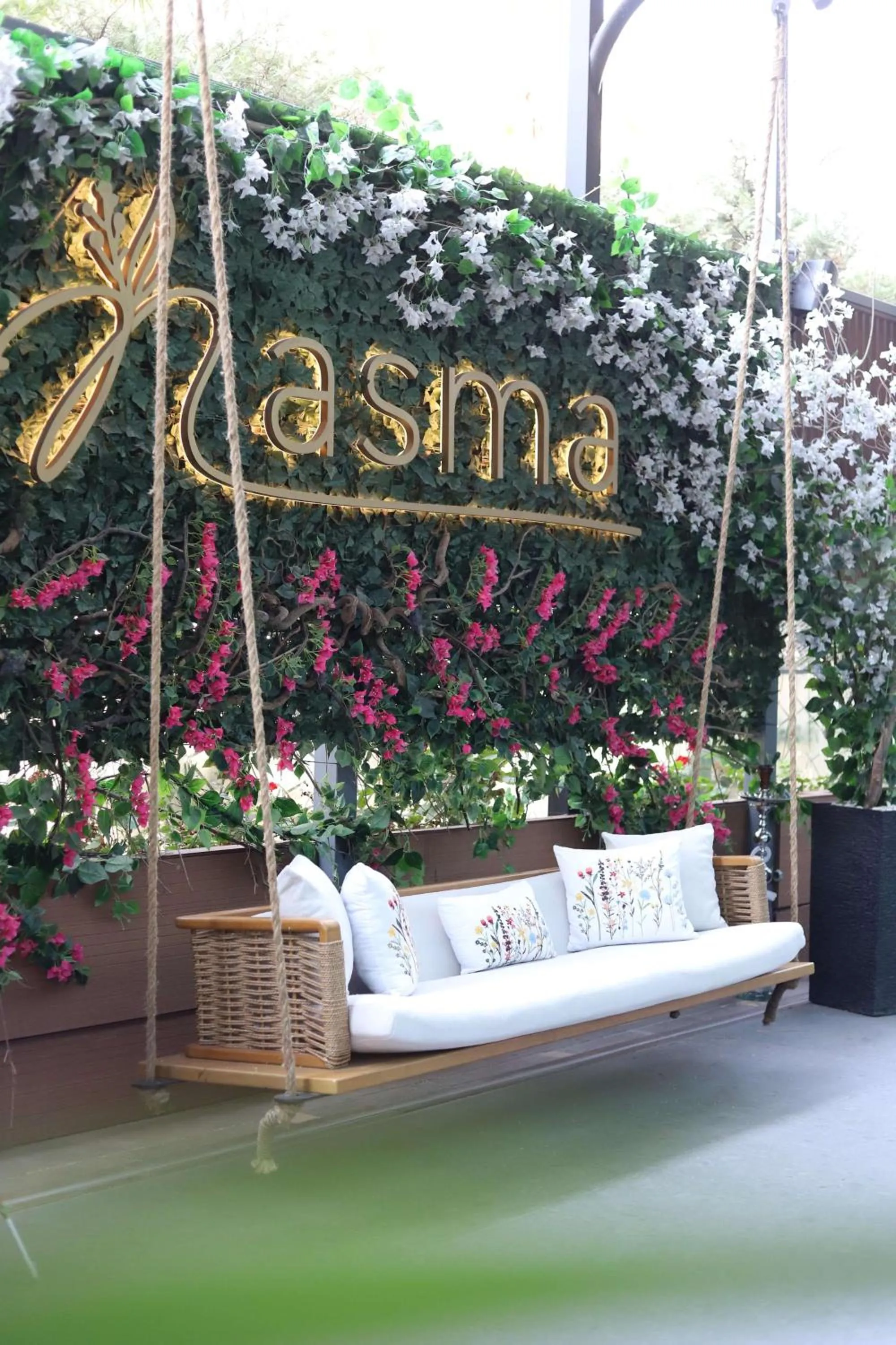 Restaurant/places to eat in Hilton Amman