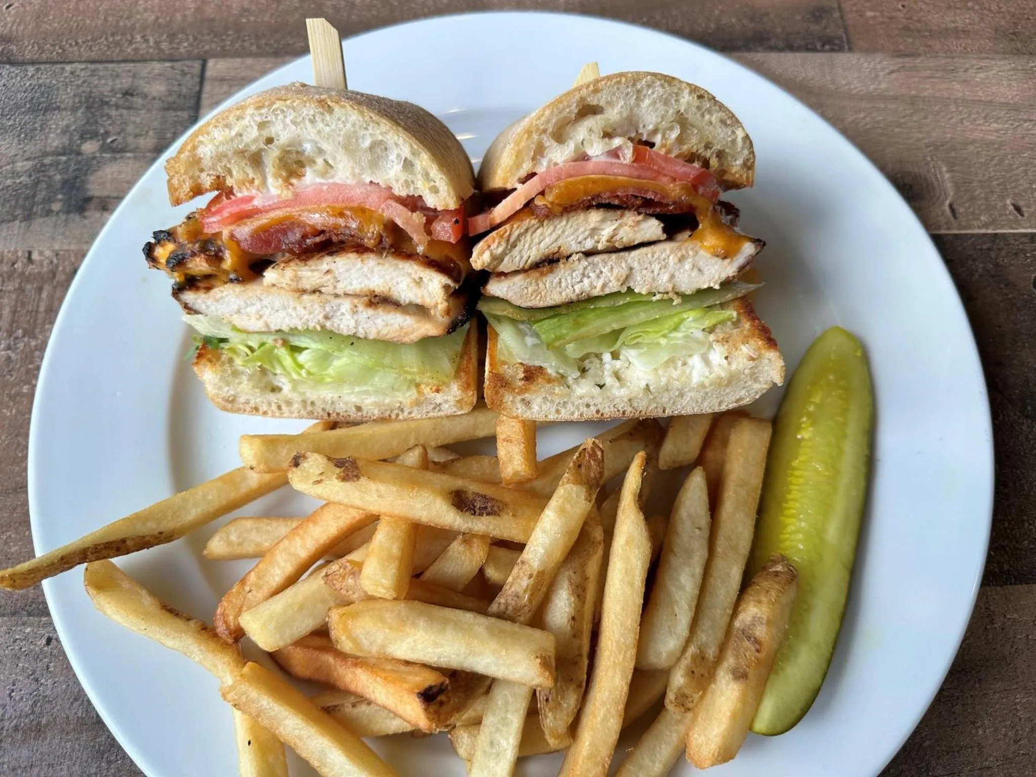 Restaurant/places to eat in Holiday Inn & Suites Philadelphia W - Drexel Hill by IHG