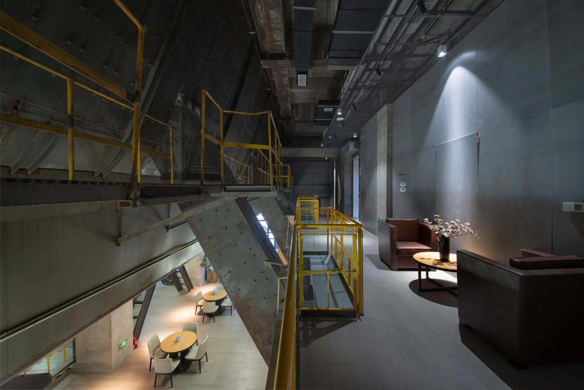 Restaurant/places to eat in Holiday Inn Express Beijing Shijingshan Parkview by IHG