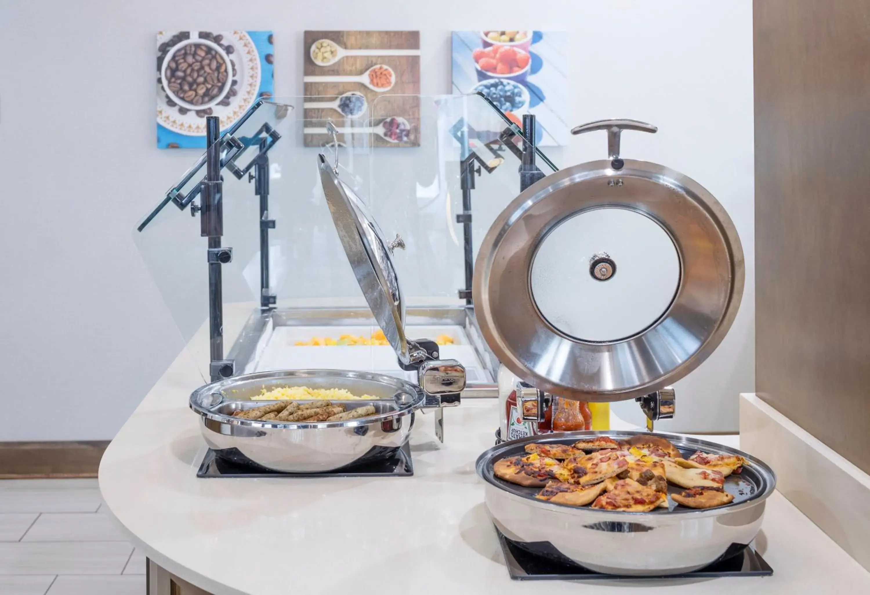 Restaurant/places to eat in Staybridge Suites Montgomery - Downtown by IHG Restaurant/places to eat in Staybridge Suites Montgomery - Downtown by IHG