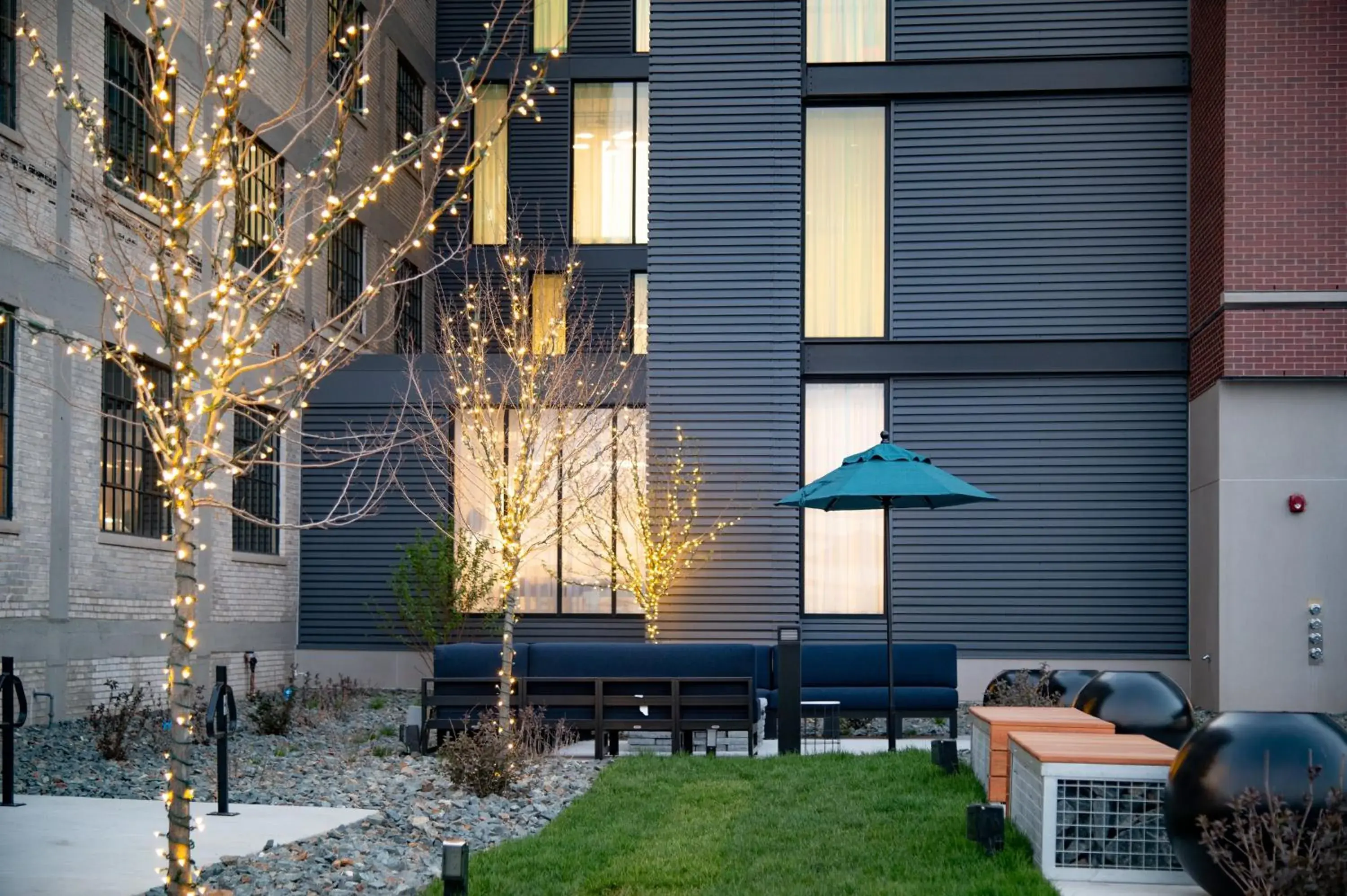 Property building in Hotel Indigo - Madison Downtown by IHG Property building in Hotel Indigo - Madison Downtown by IHG