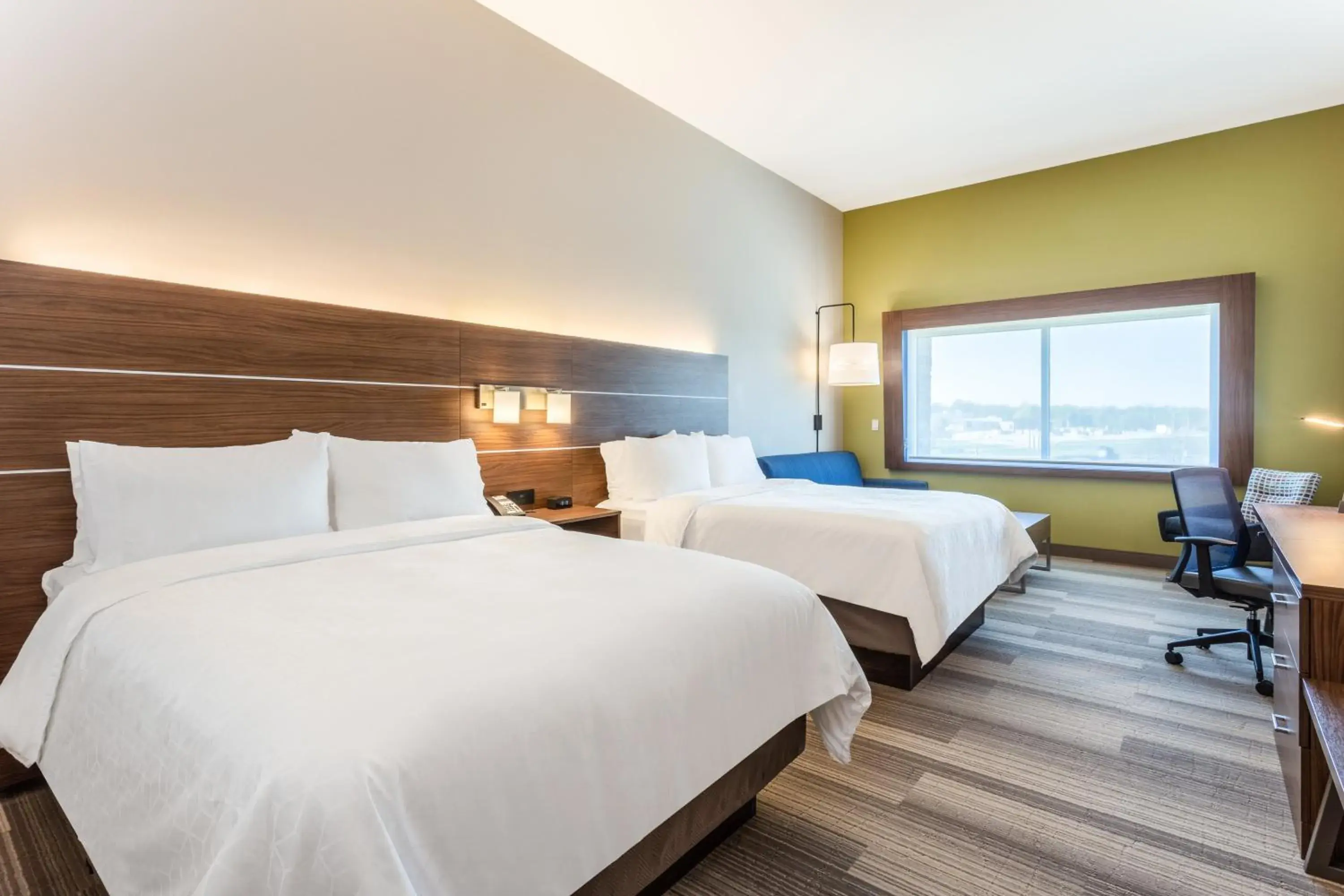 Suite with Two Beds - Non-Smoking in Holiday Inn Express & Suites - Springfield North by IHG Suite with Two Beds - Non-Smoking in Holiday Inn Express & Suites - Springfield North by IHG