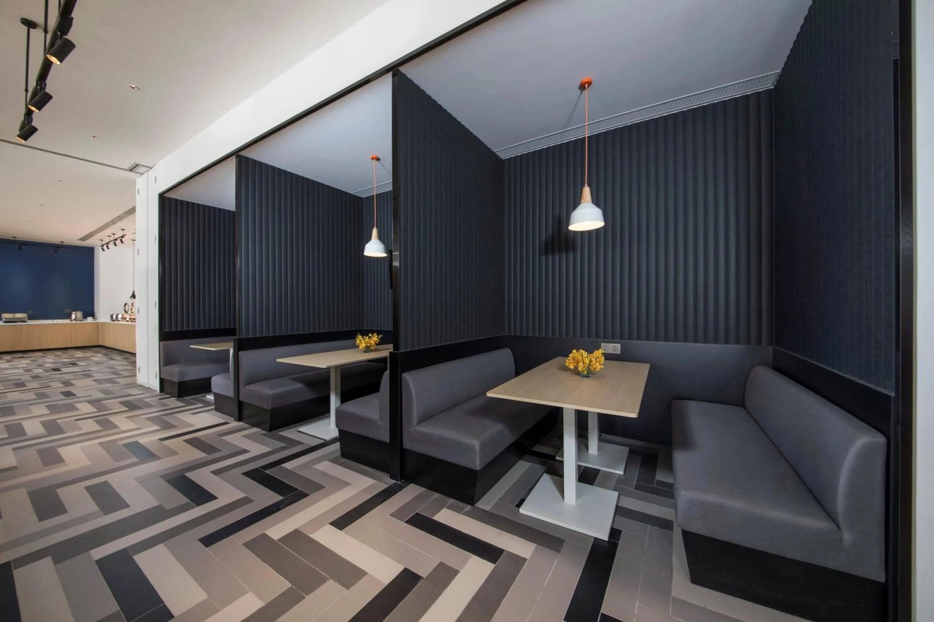 Restaurant/places to eat in Holiday Inn Express Xiamen Airport Zone by IHG