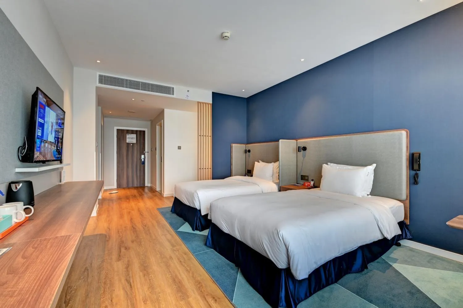 Bed in Holiday Inn Express Xiamen Airport Zone by IHG