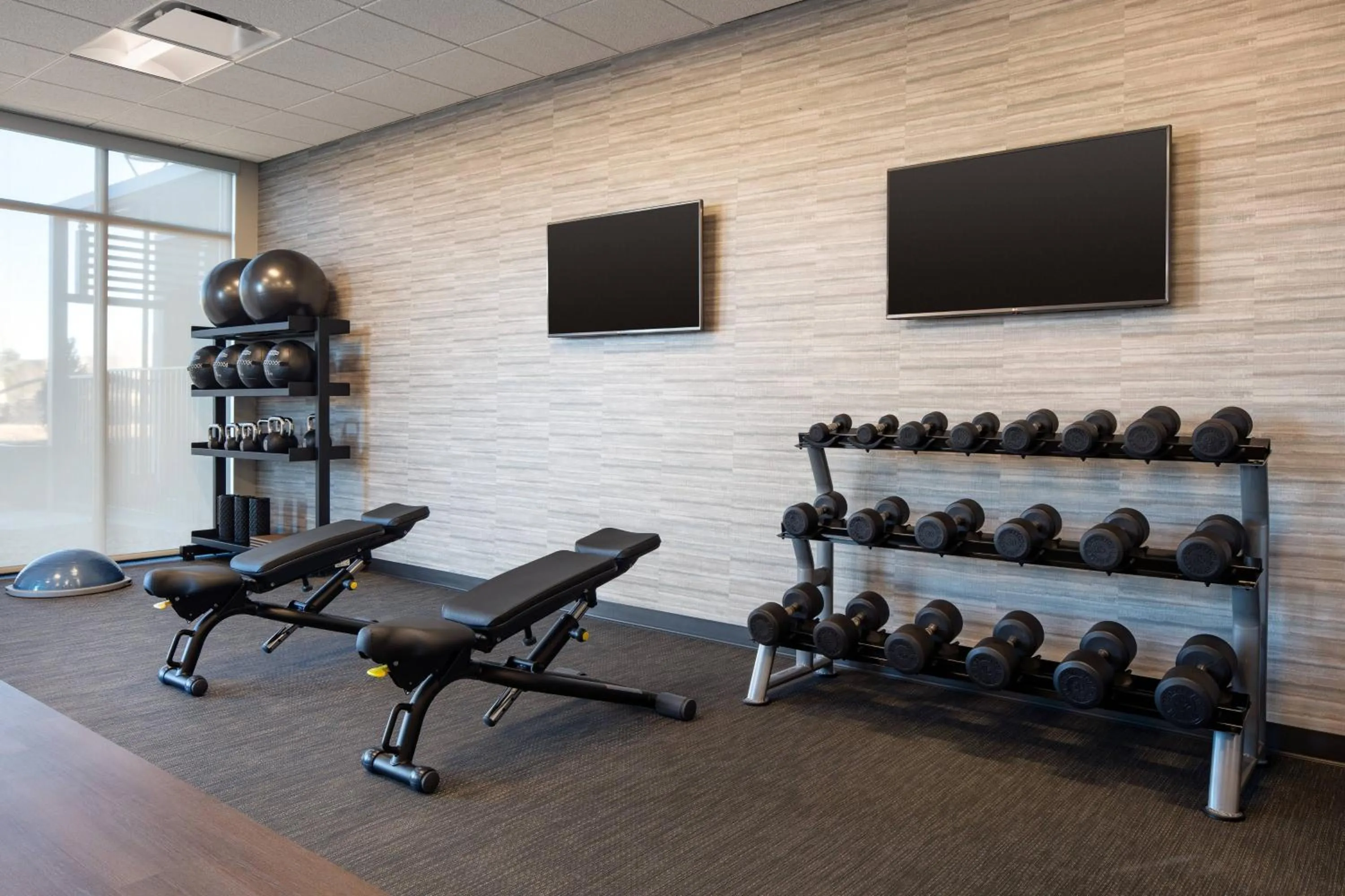 Fitness centre/facilities in Courtyard by Marriott Loveland Fort Collins