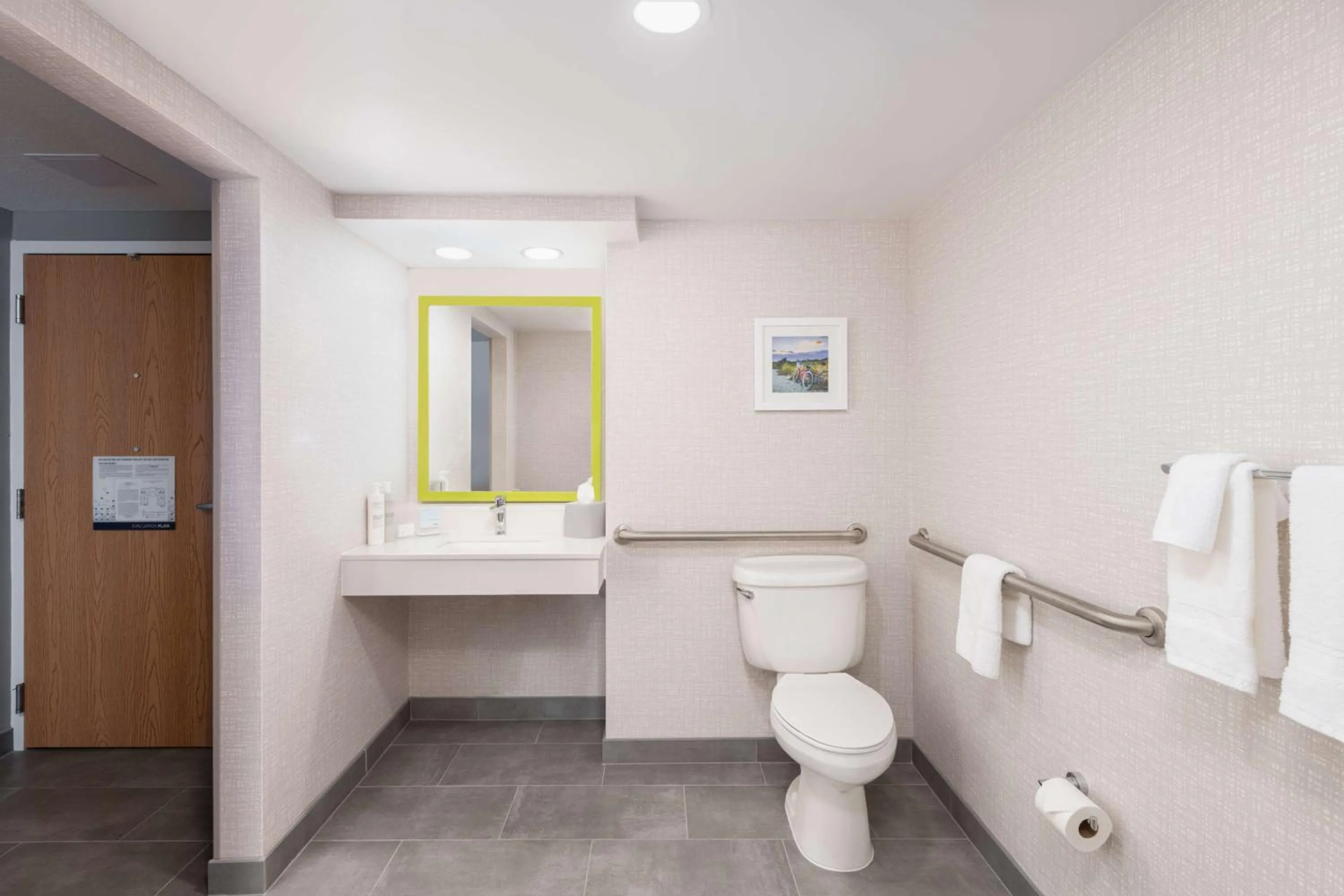 Bathroom in Hampton Inn & Suites Fort Myers Beach/Sanibel Gateway