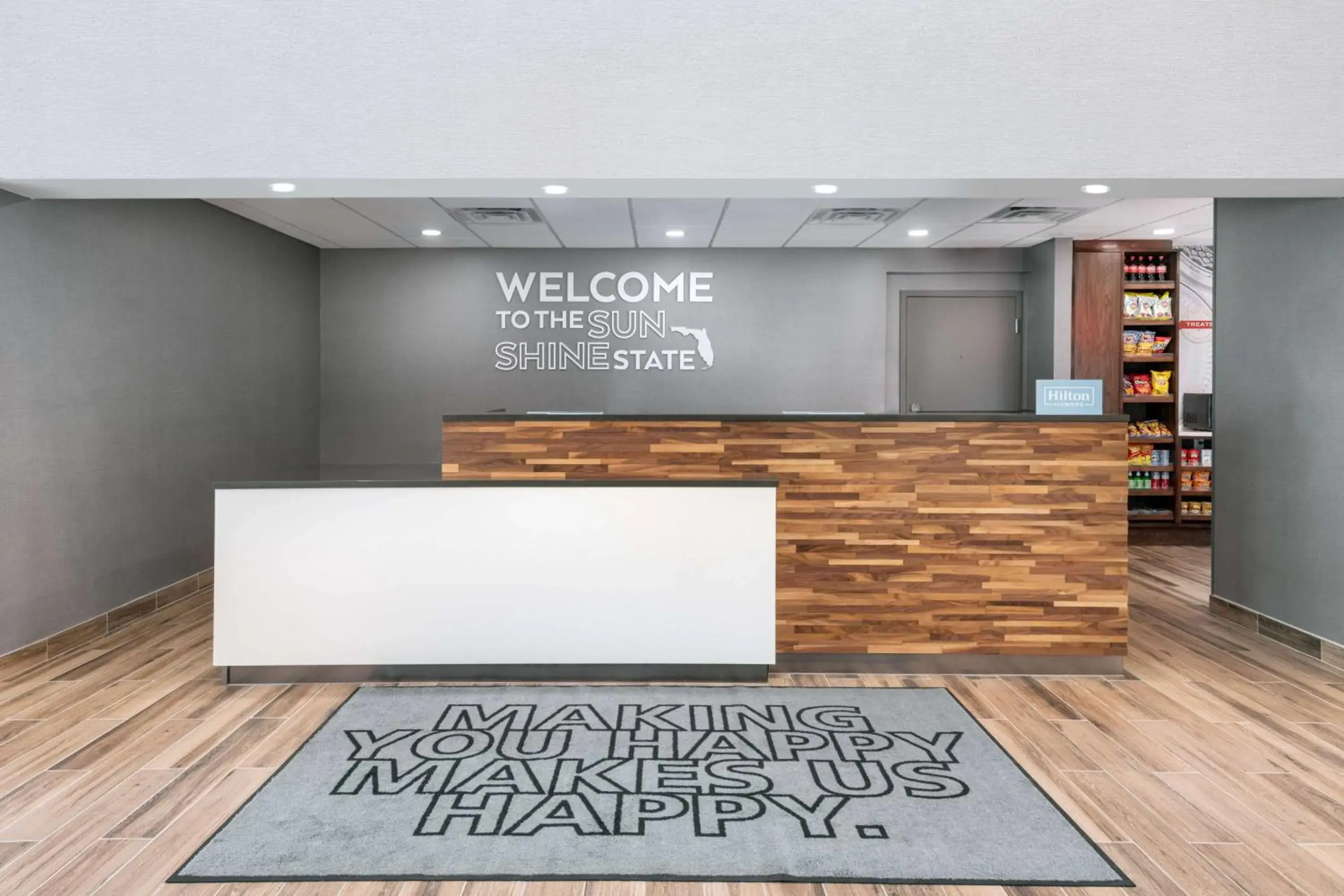 Lobby or reception in Hampton Inn & Suites Fort Myers Beach/Sanibel Gateway Lobby or reception in Hampton Inn & Suites Fort Myers Beach/Sanibel Gateway