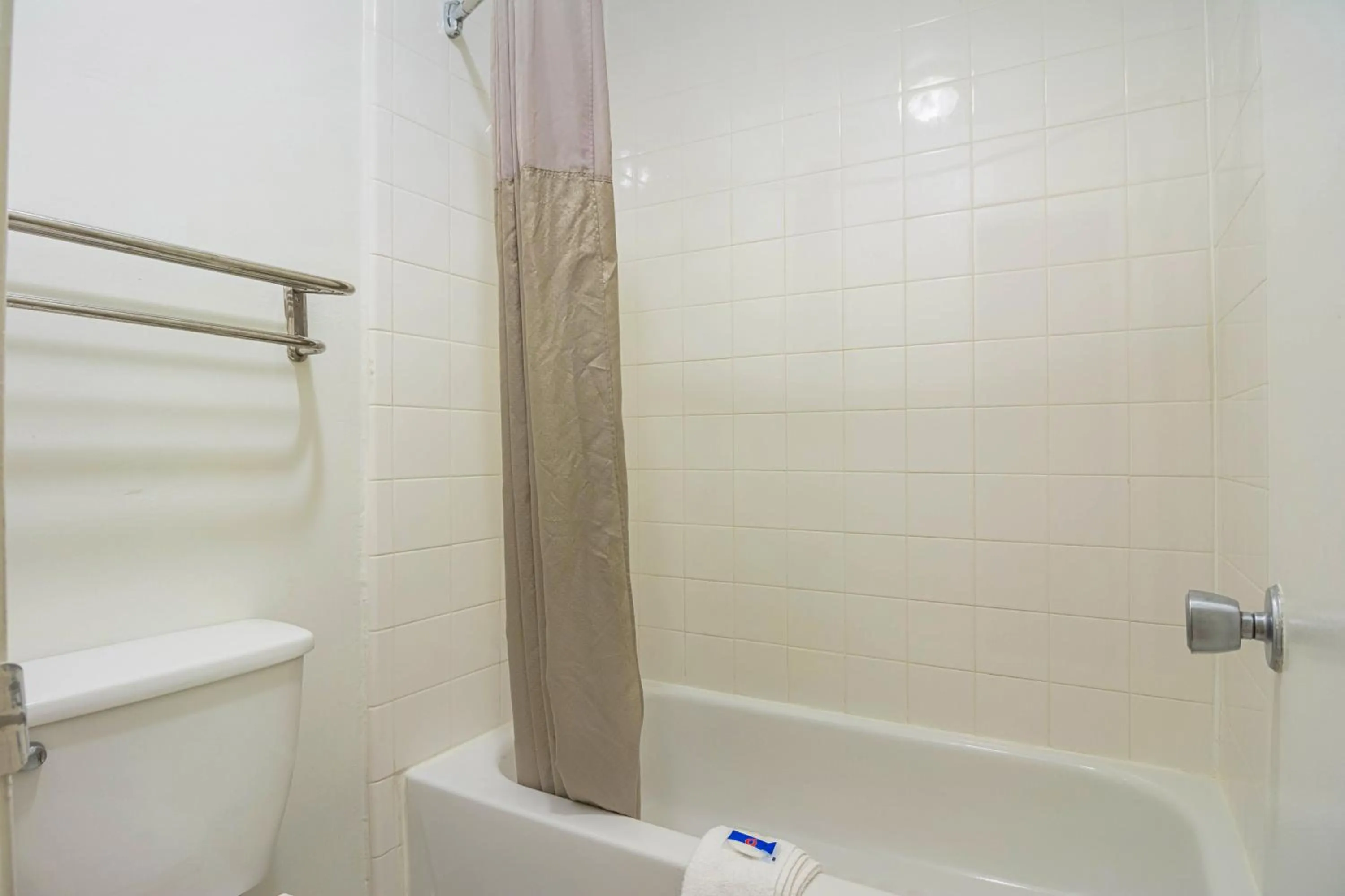 Bathroom in Motel 6-Gainesville, GA