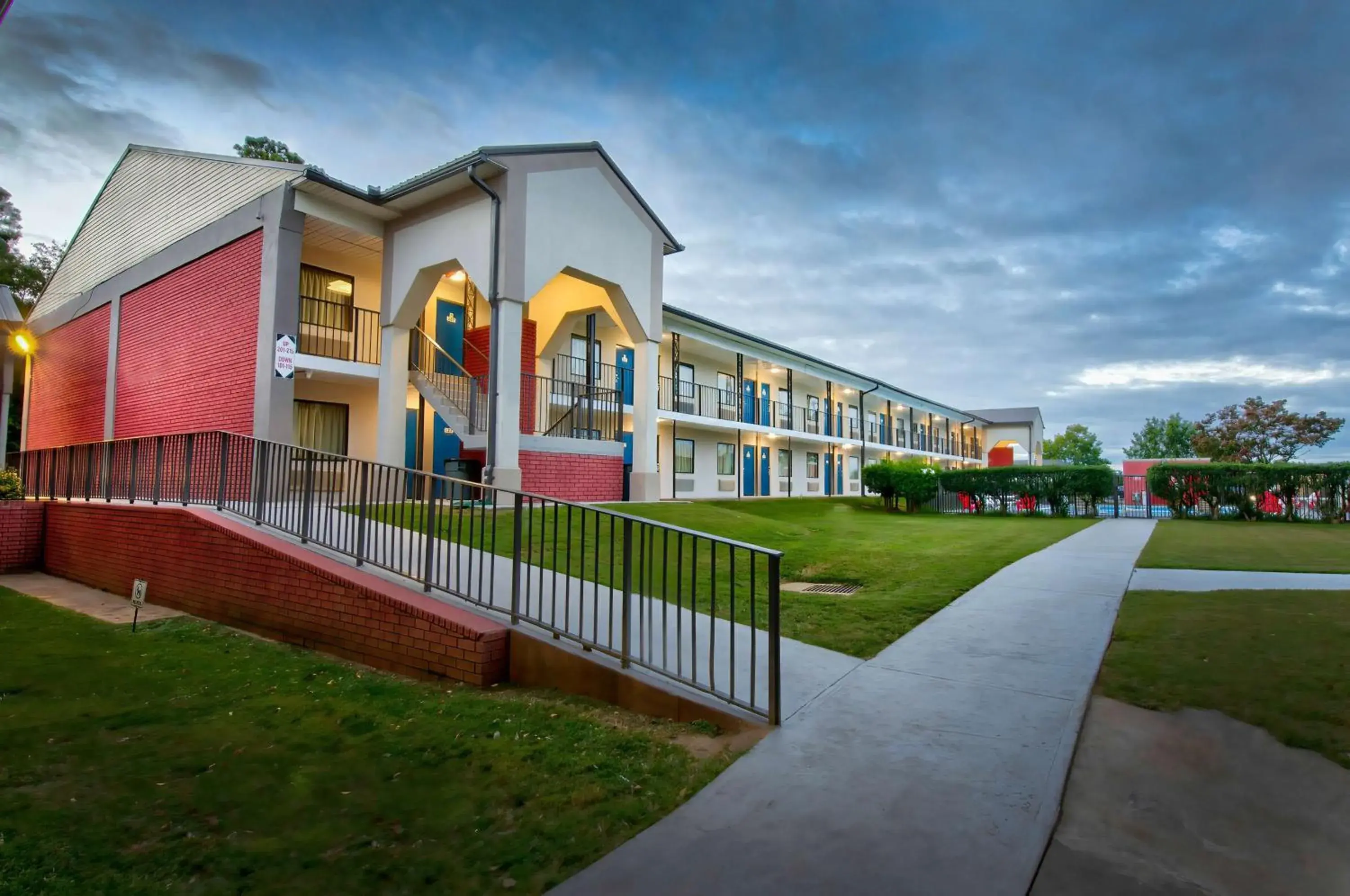 Property building in Motel 6-Gainesville, GA Property building in Motel 6-Gainesville, GA