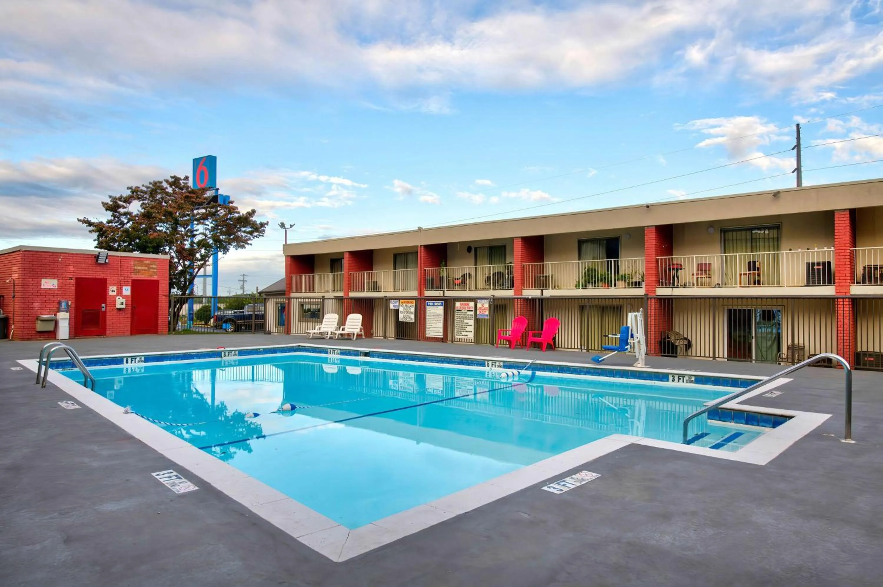 Pool view in Motel 6-Gainesville, GA