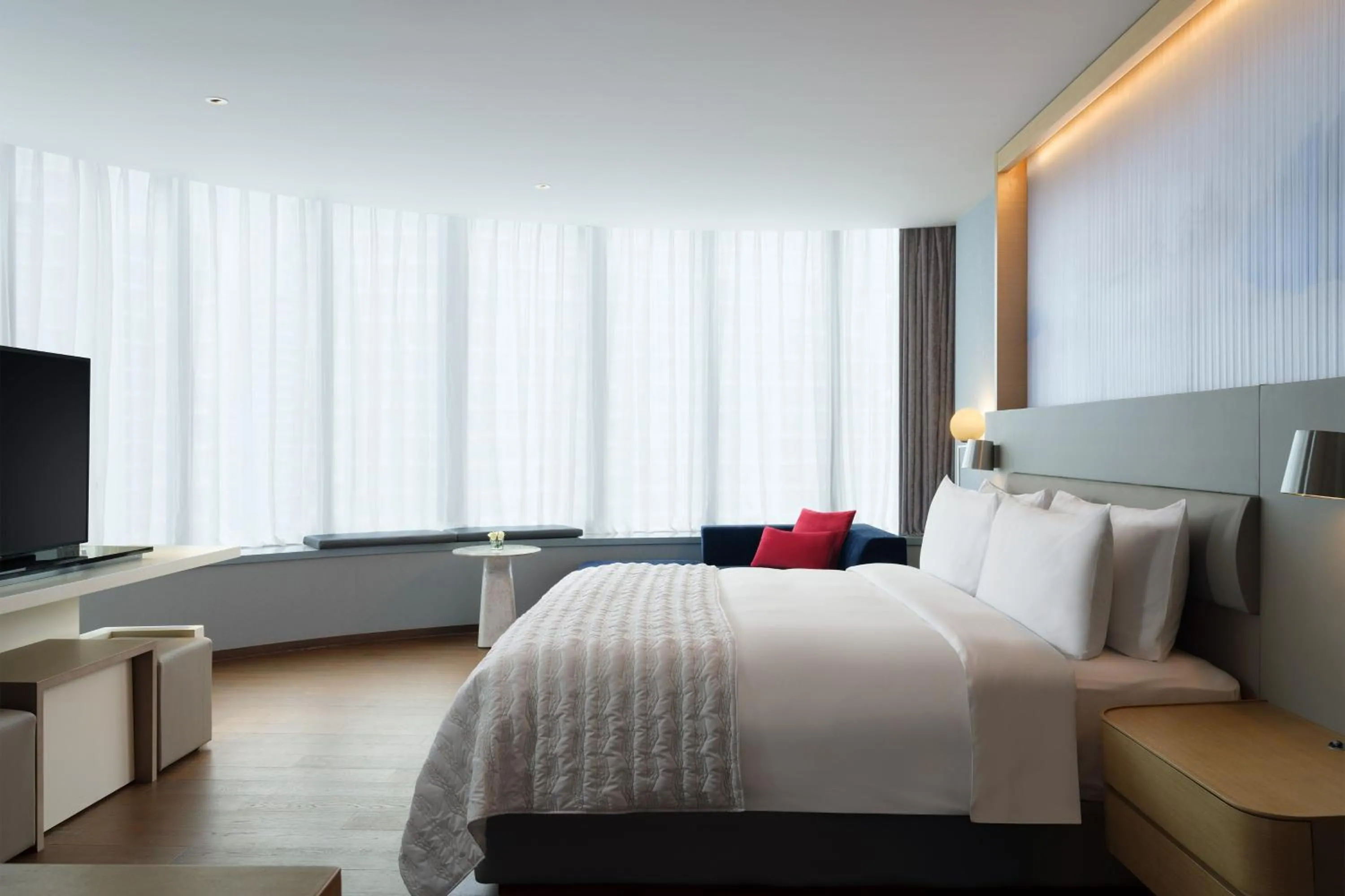 Photo of the whole room, Bed in Le Meridien Hangzhou, Binjiang