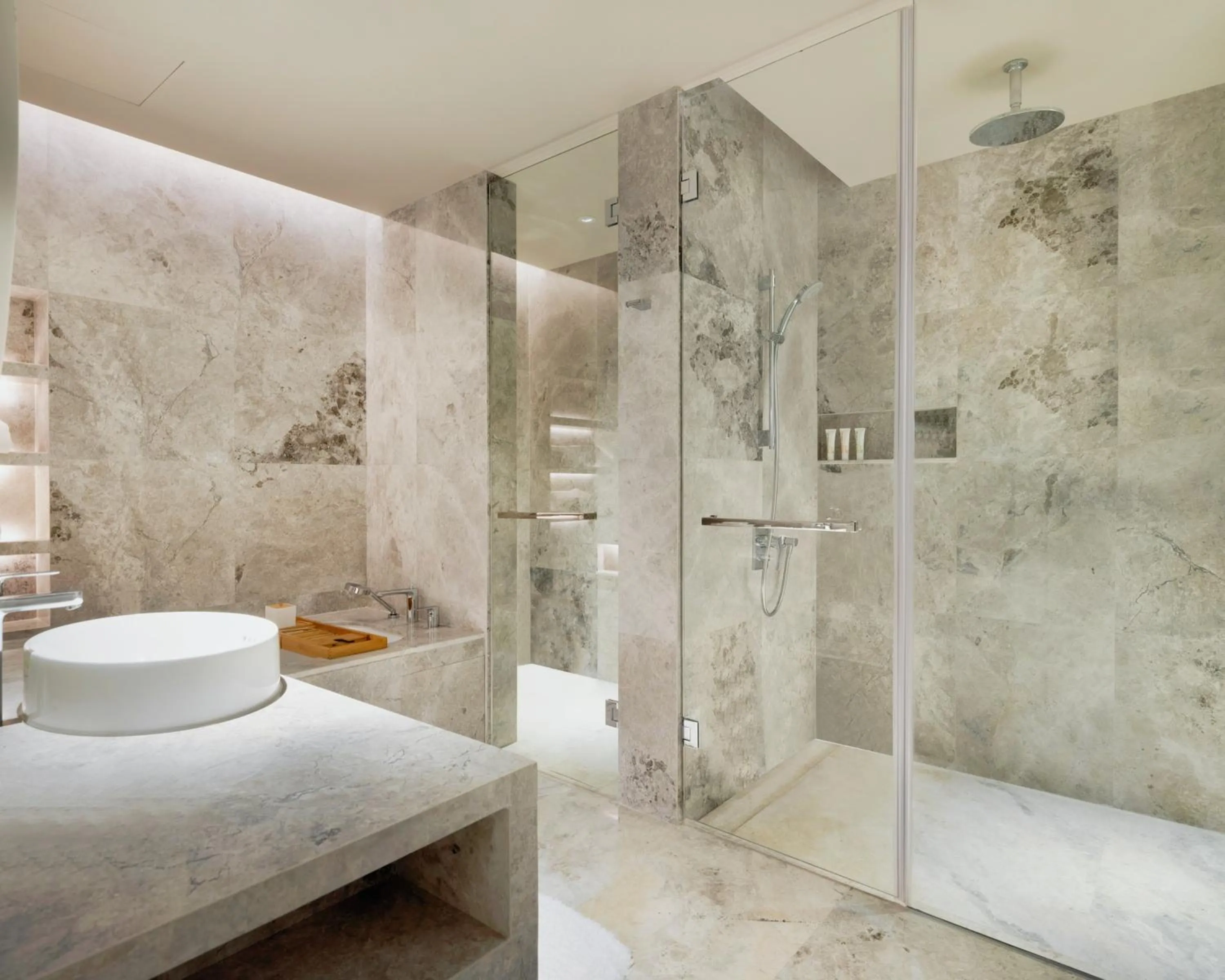 Toilet in Le Meridien Hangzhou, Binjiang