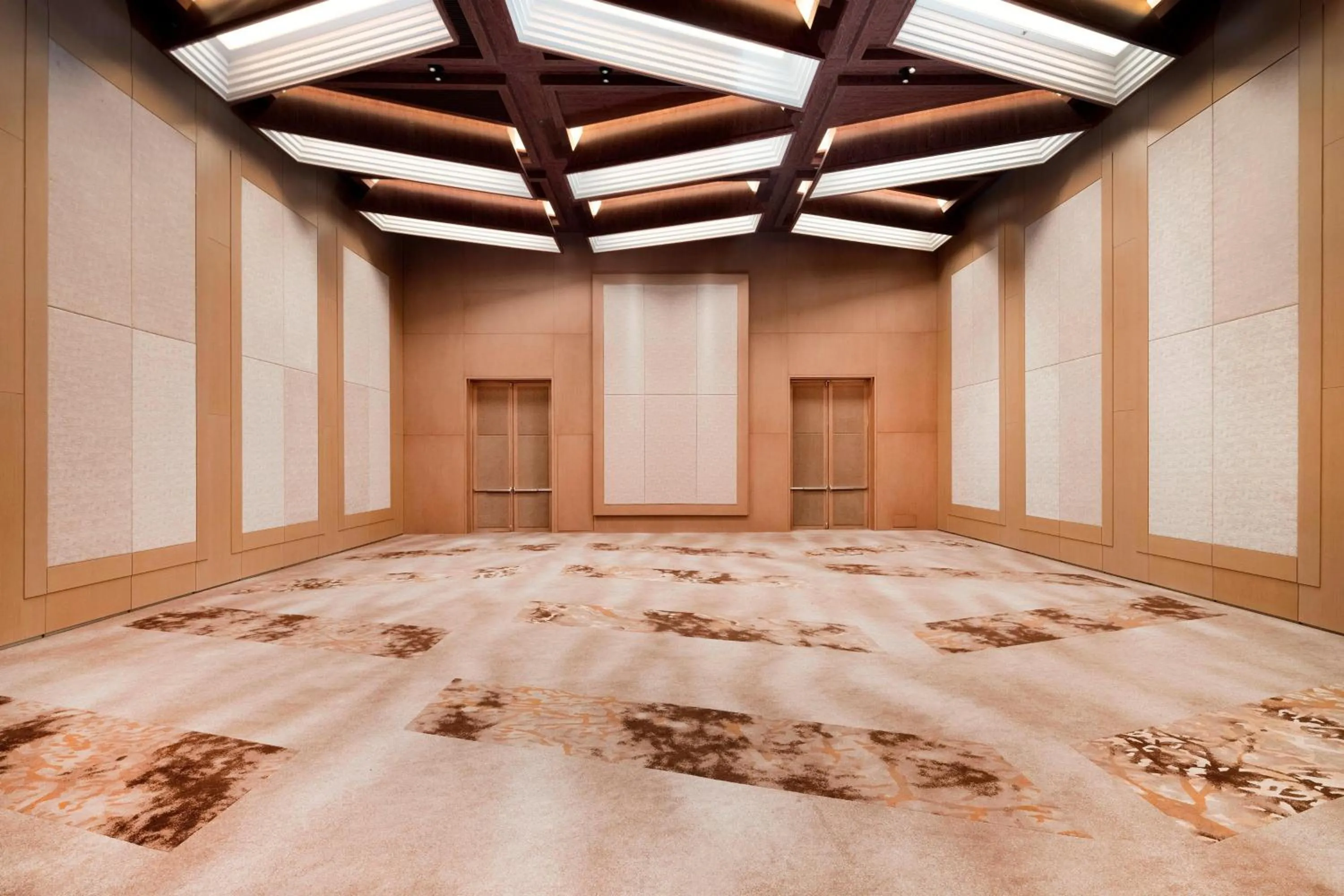 Meeting/conference room in Le Meridien Hangzhou, Binjiang