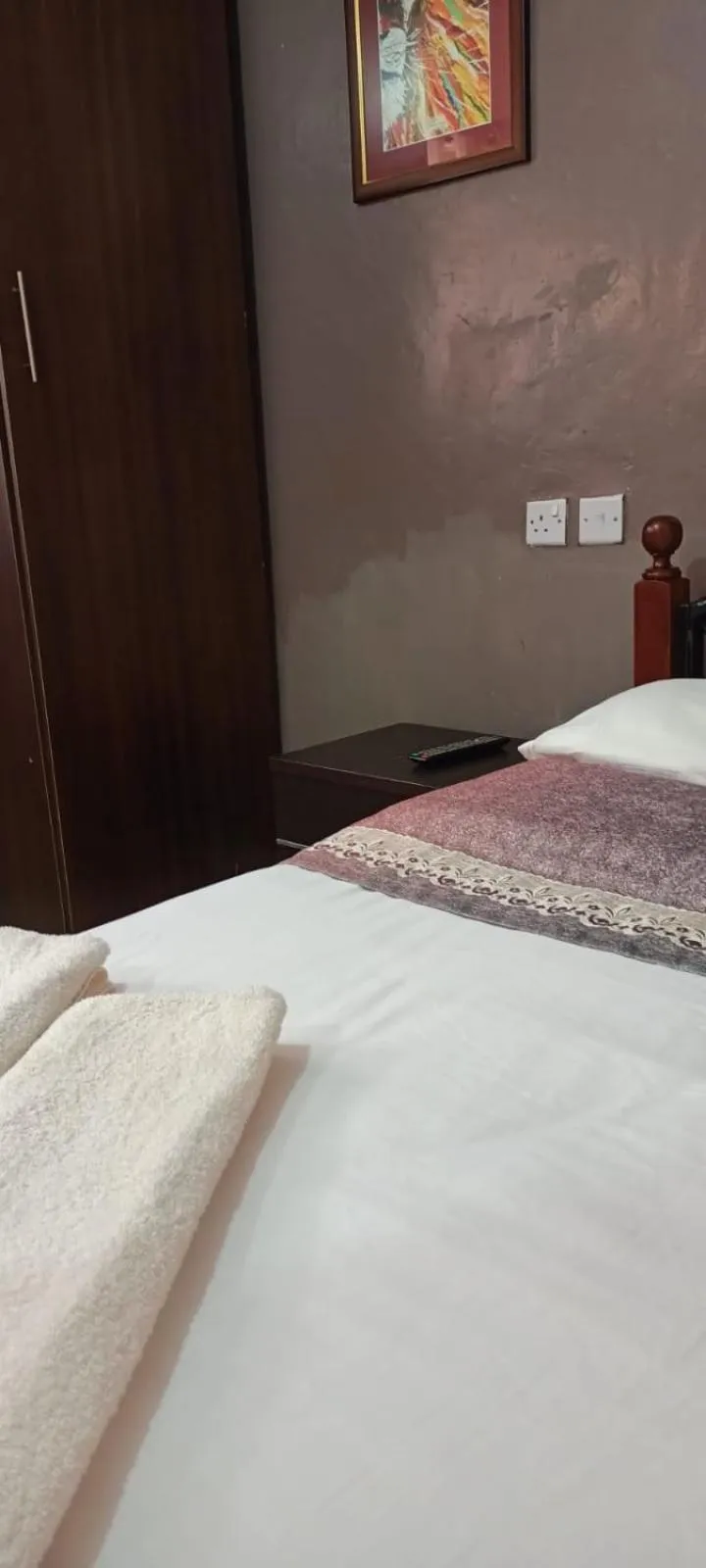 Bed in Sunview Lodge & Restaurant