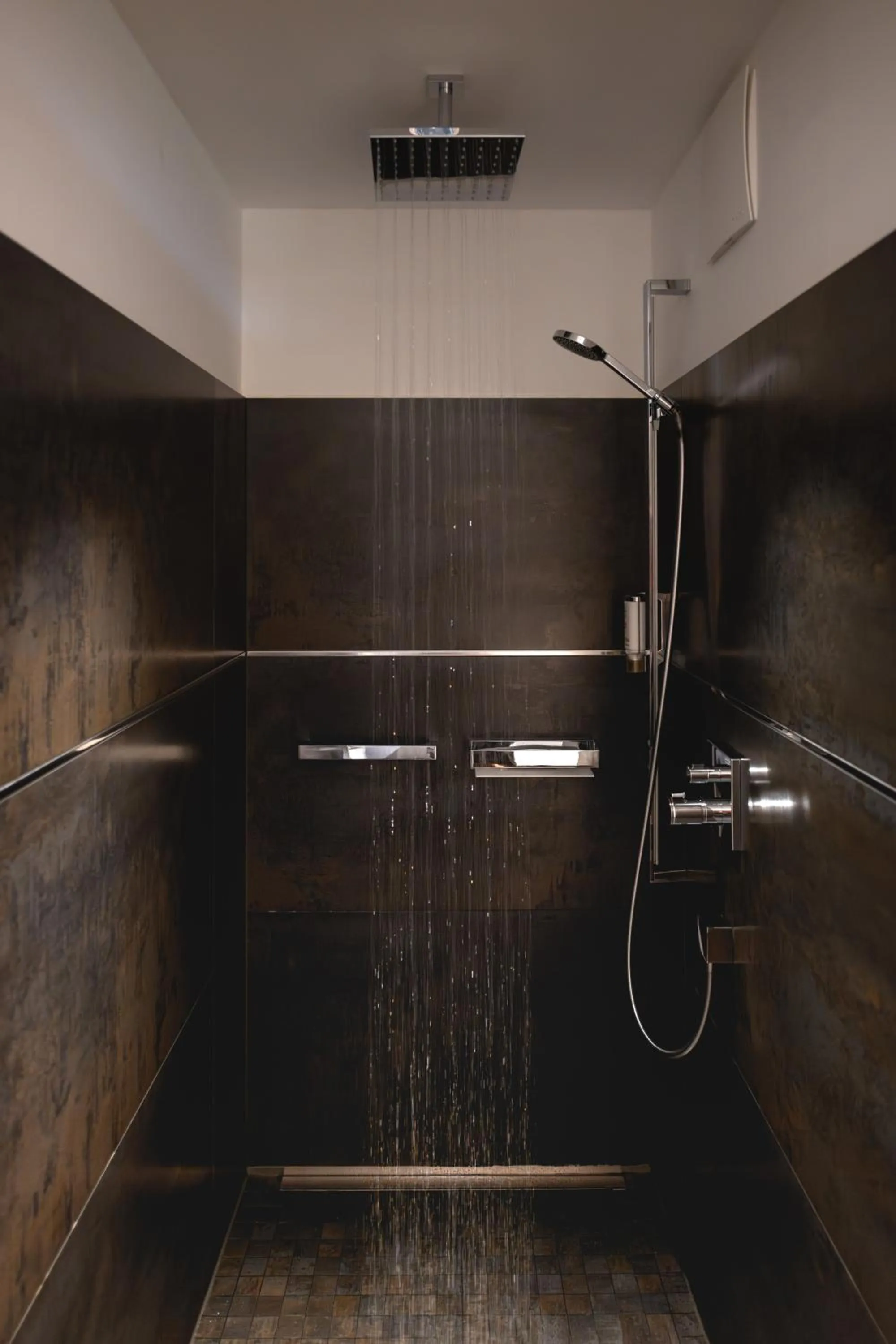 Shower in Golfhotel Gut Neuenhof