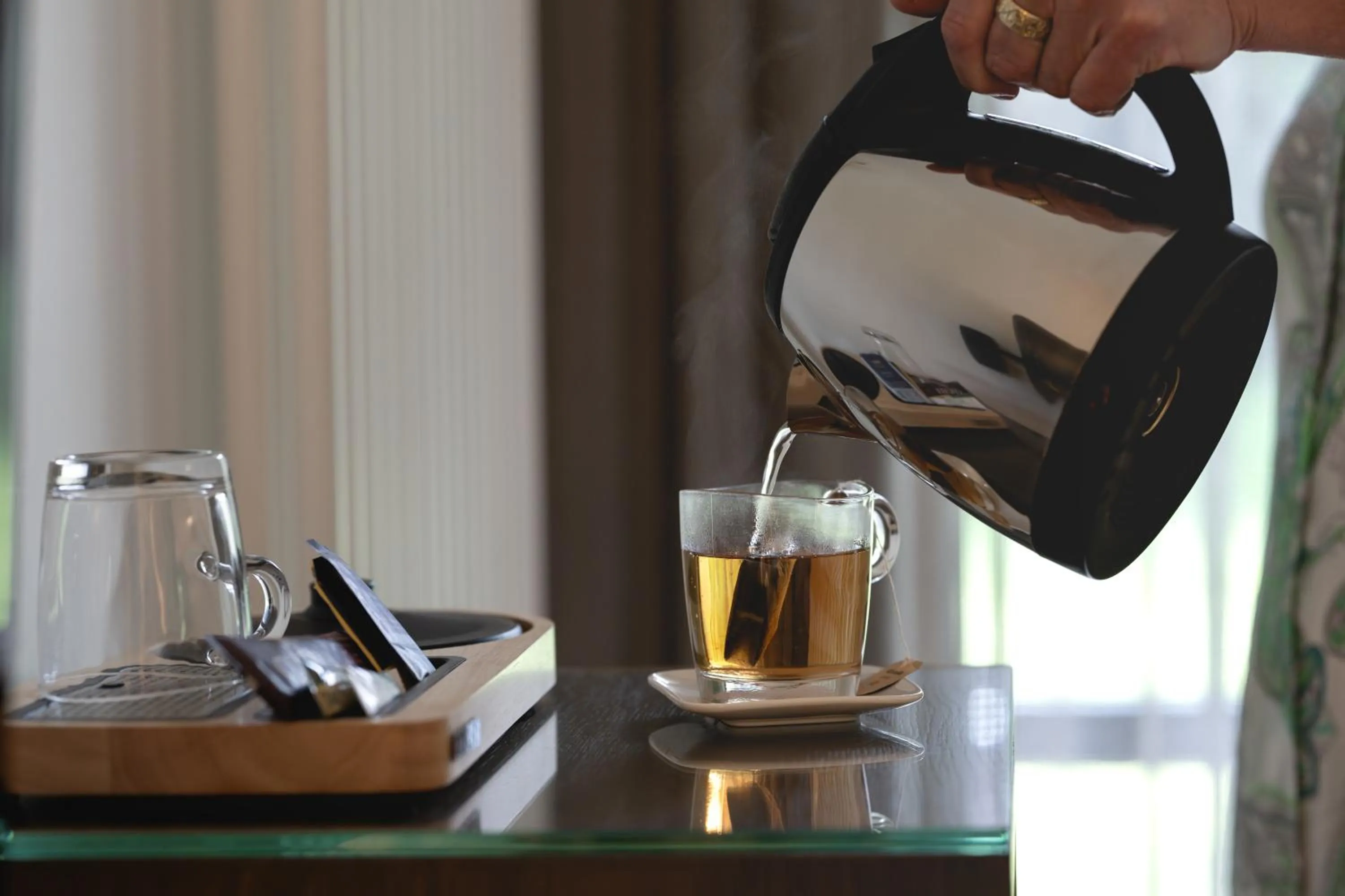 Coffee/tea facilities in Golfhotel Gut Neuenhof