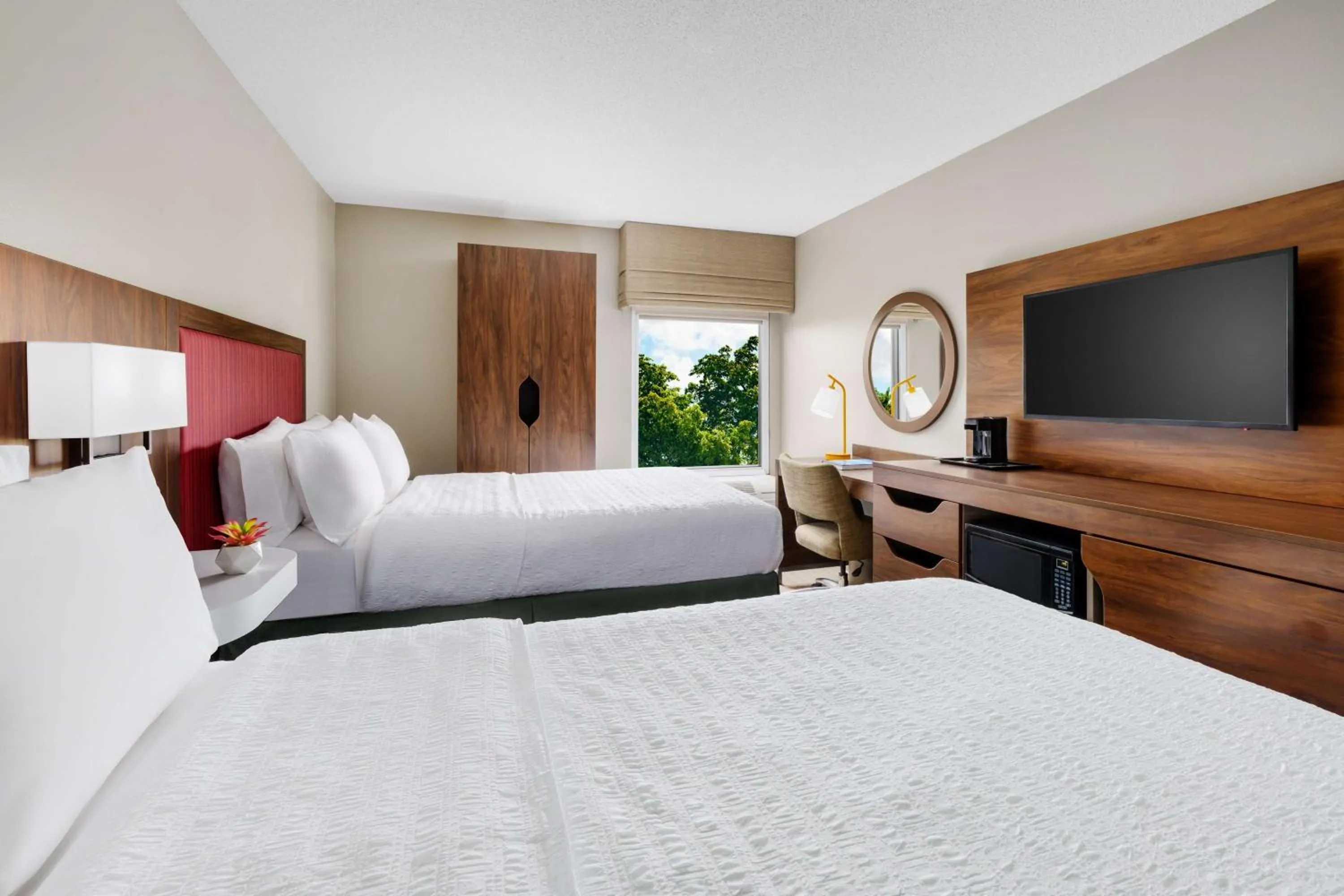 Bed in Hampton Inn Ft. Lauderdale-Cypress Creek