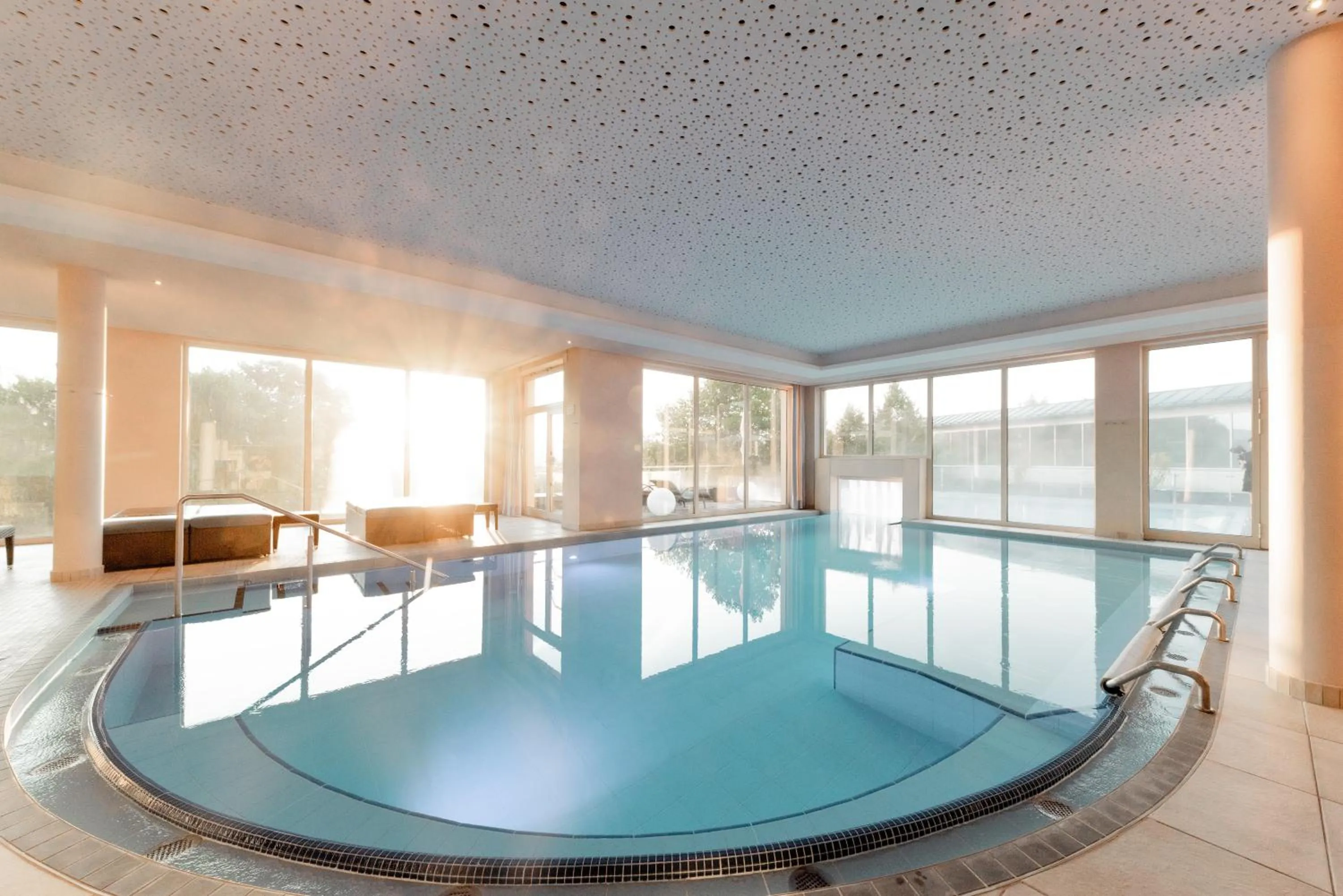 Swimming pool in Avita Resort Bad Tatzmannsdorf