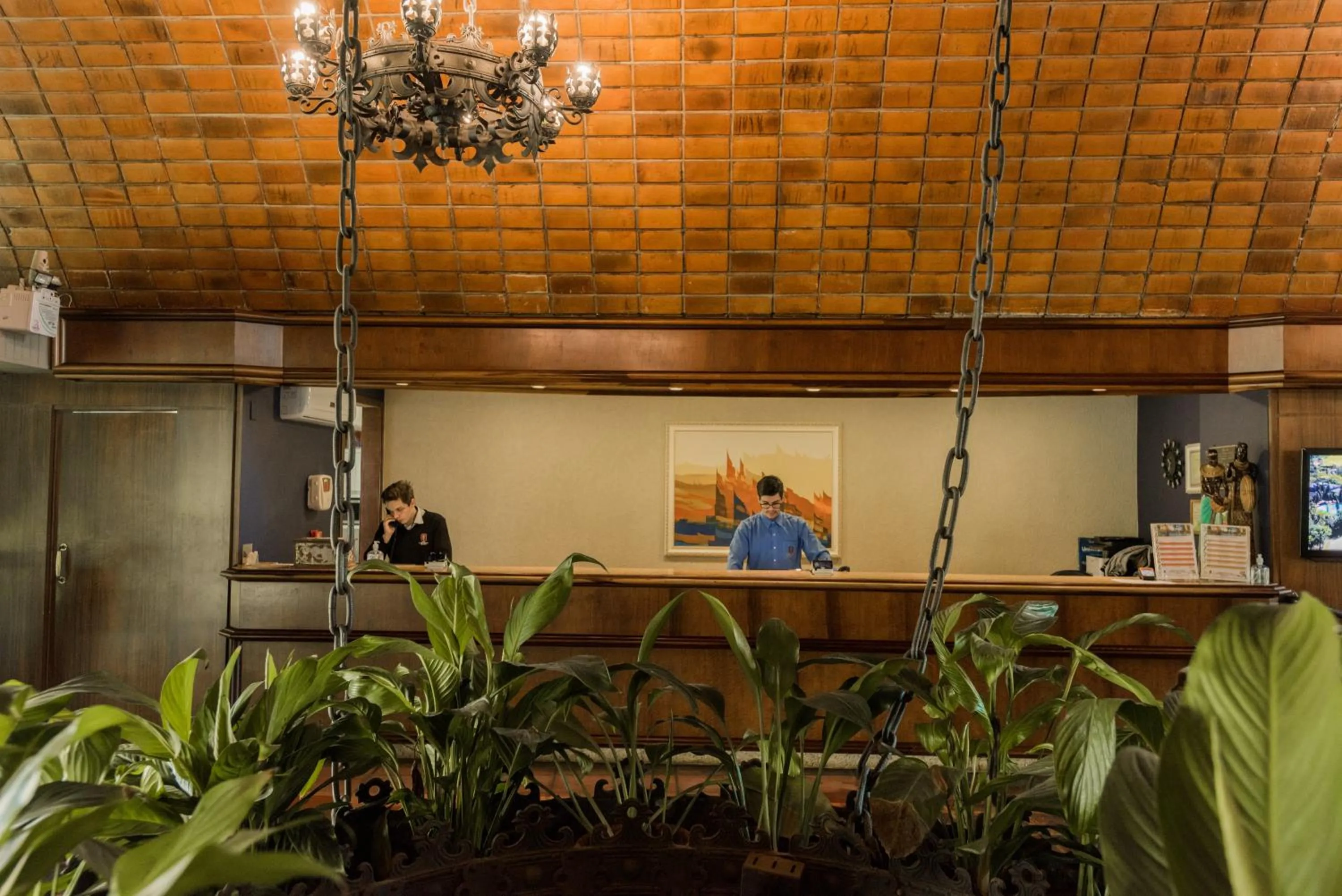 People in Hotel Internacional Gravatal