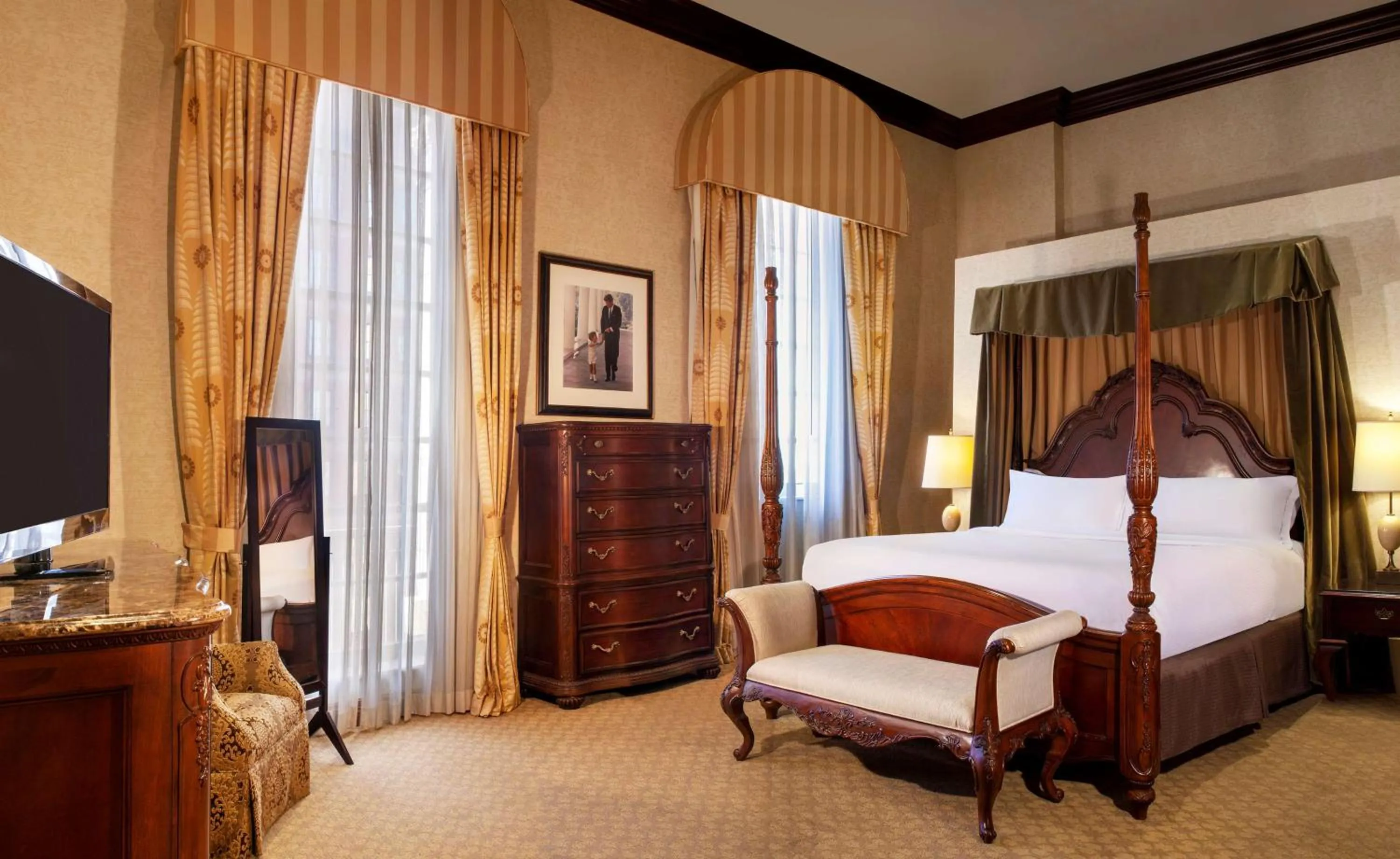 Bedroom, Bed in Hilton Fort Worth