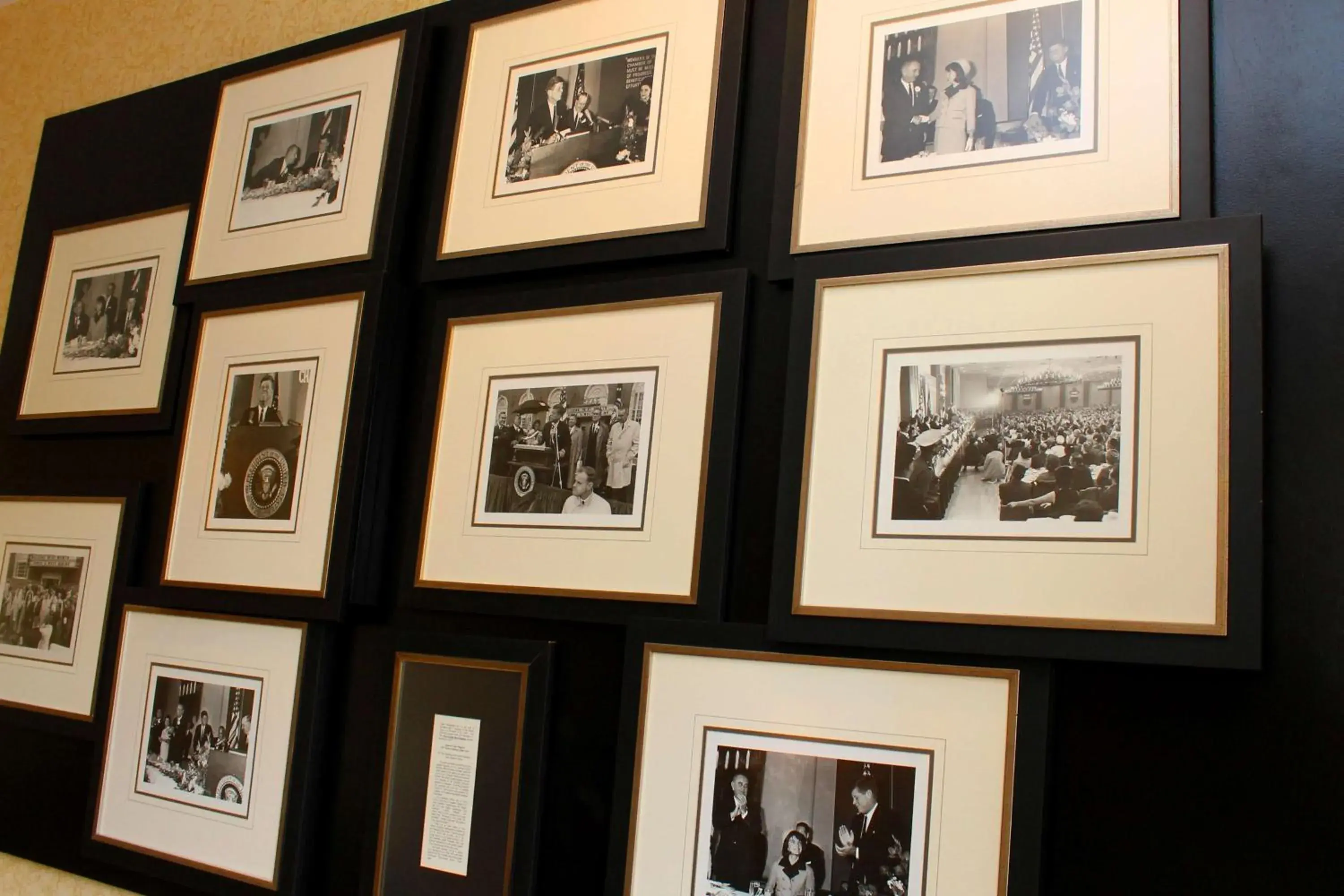 Property building in Hilton Fort Worth Property building in Hilton Fort Worth