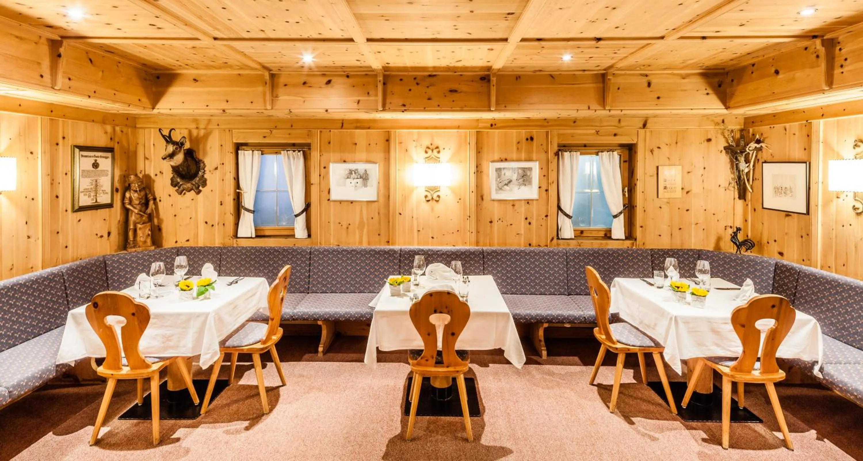 Restaurant/places to eat in Hotel Lichtenstern