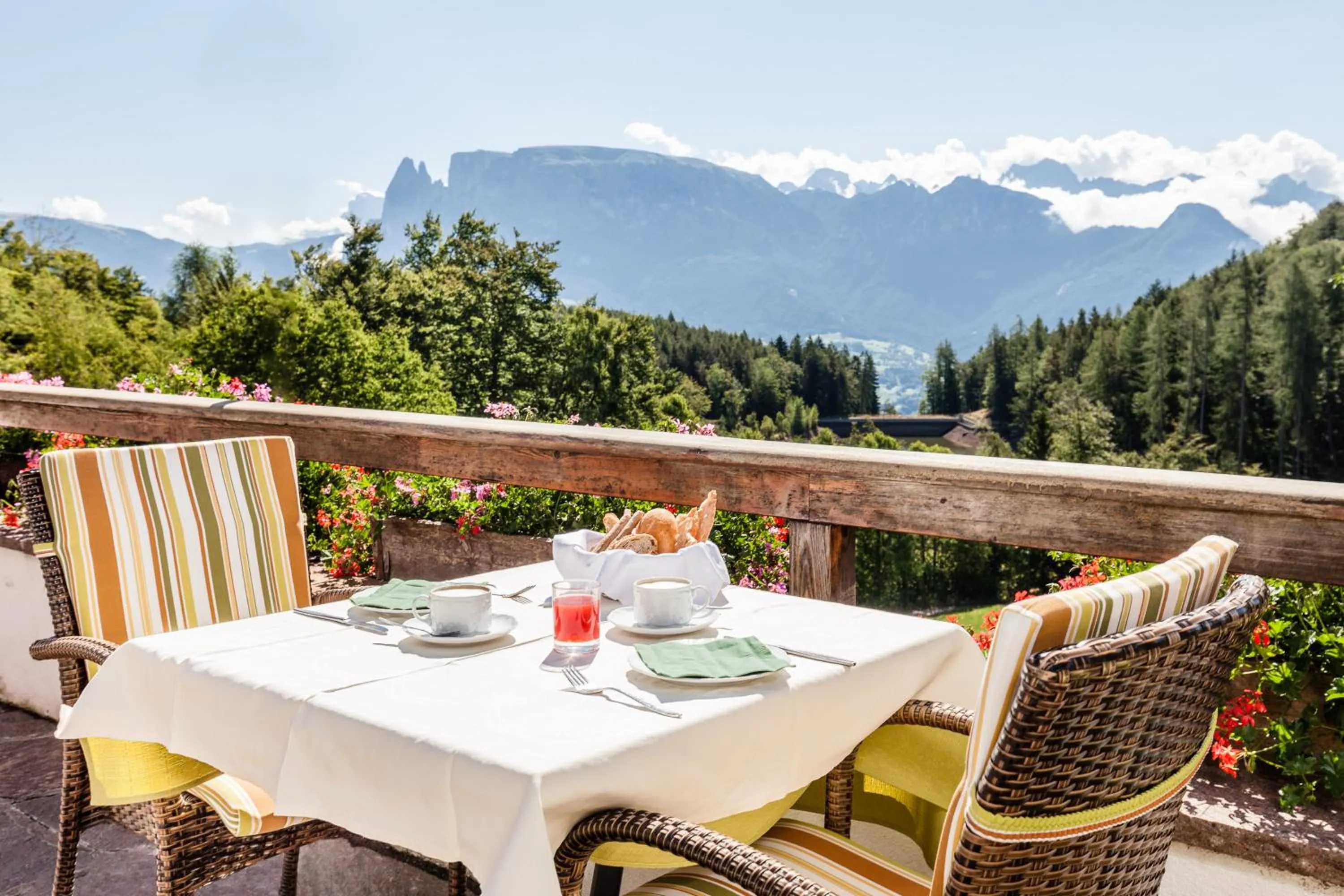 Restaurant/places to eat in Hotel Lichtenstern