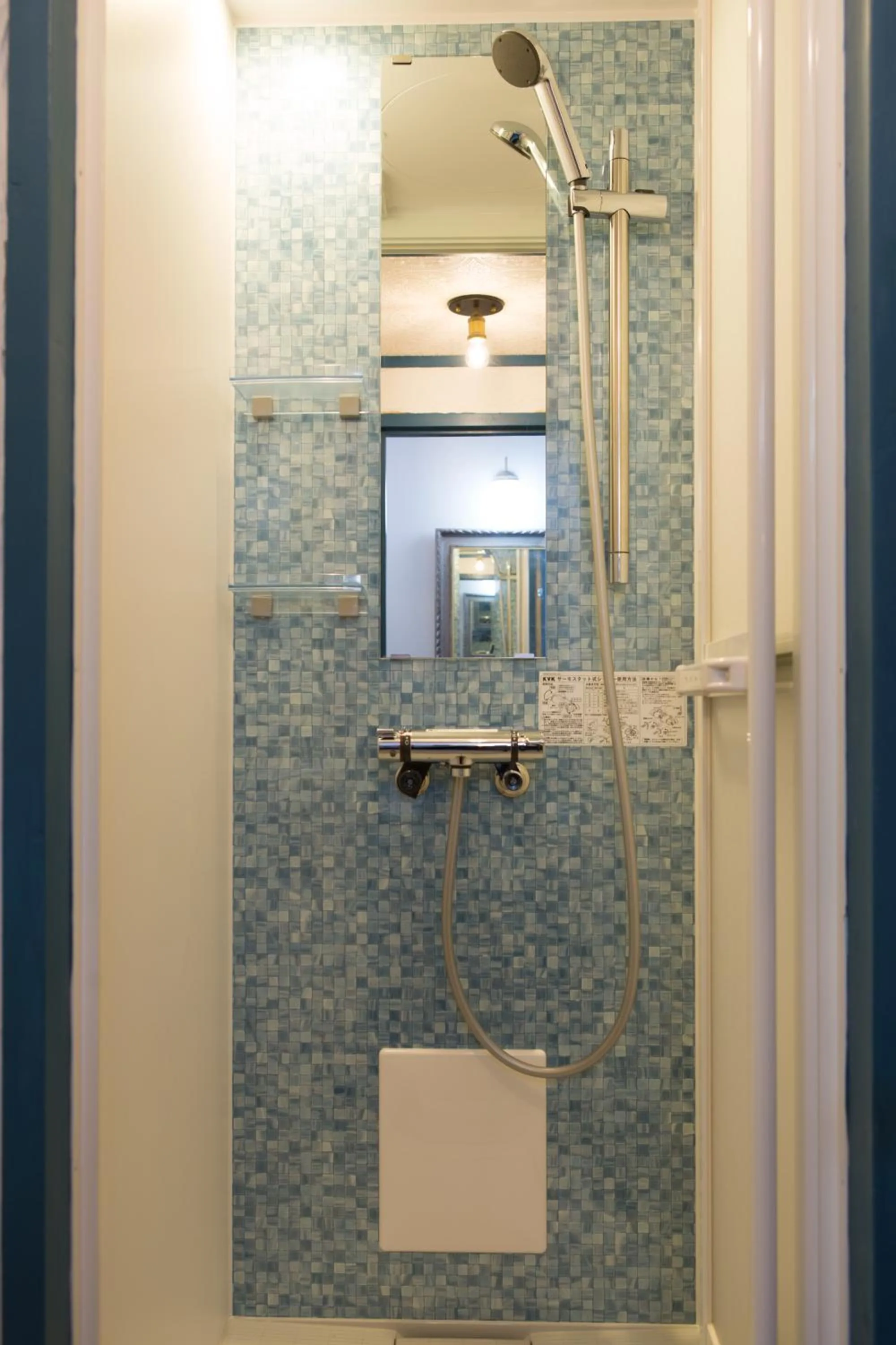 Shower in Little Barrel