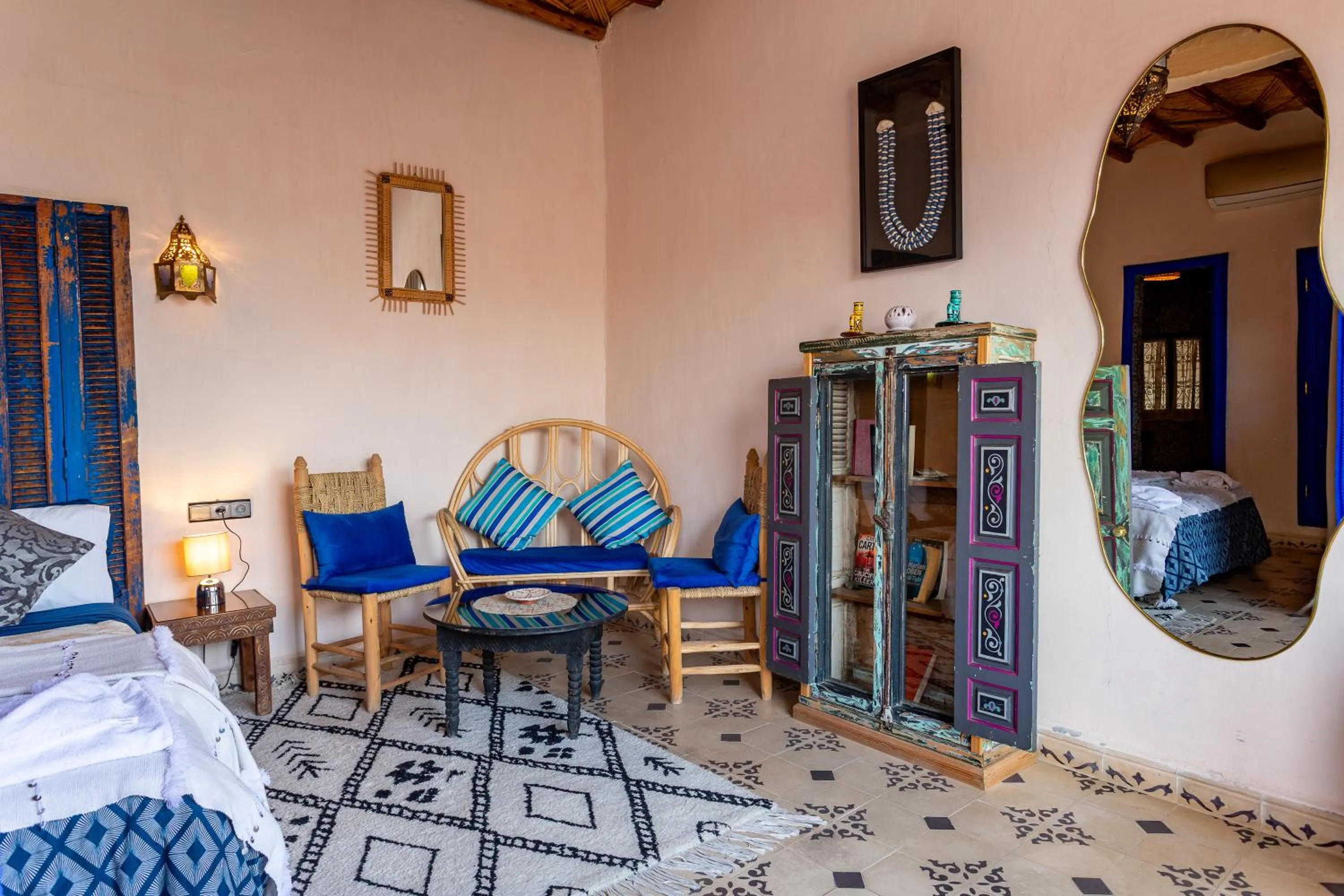 Photo of the whole room, Bed in Riad Bianca Marrakech