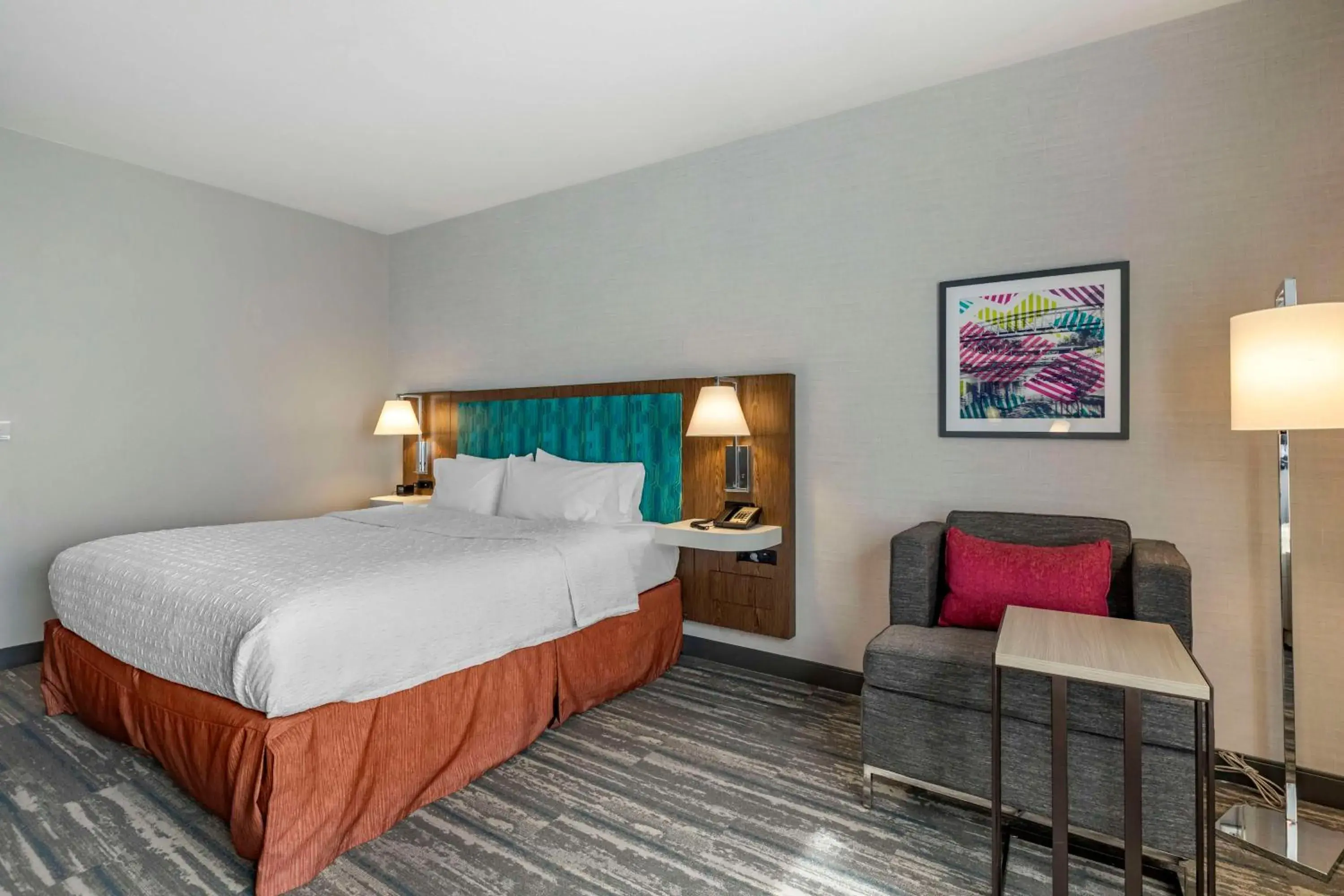 Bed in Hampton Inn Fort Collins Bed in Hampton Inn Fort Collins