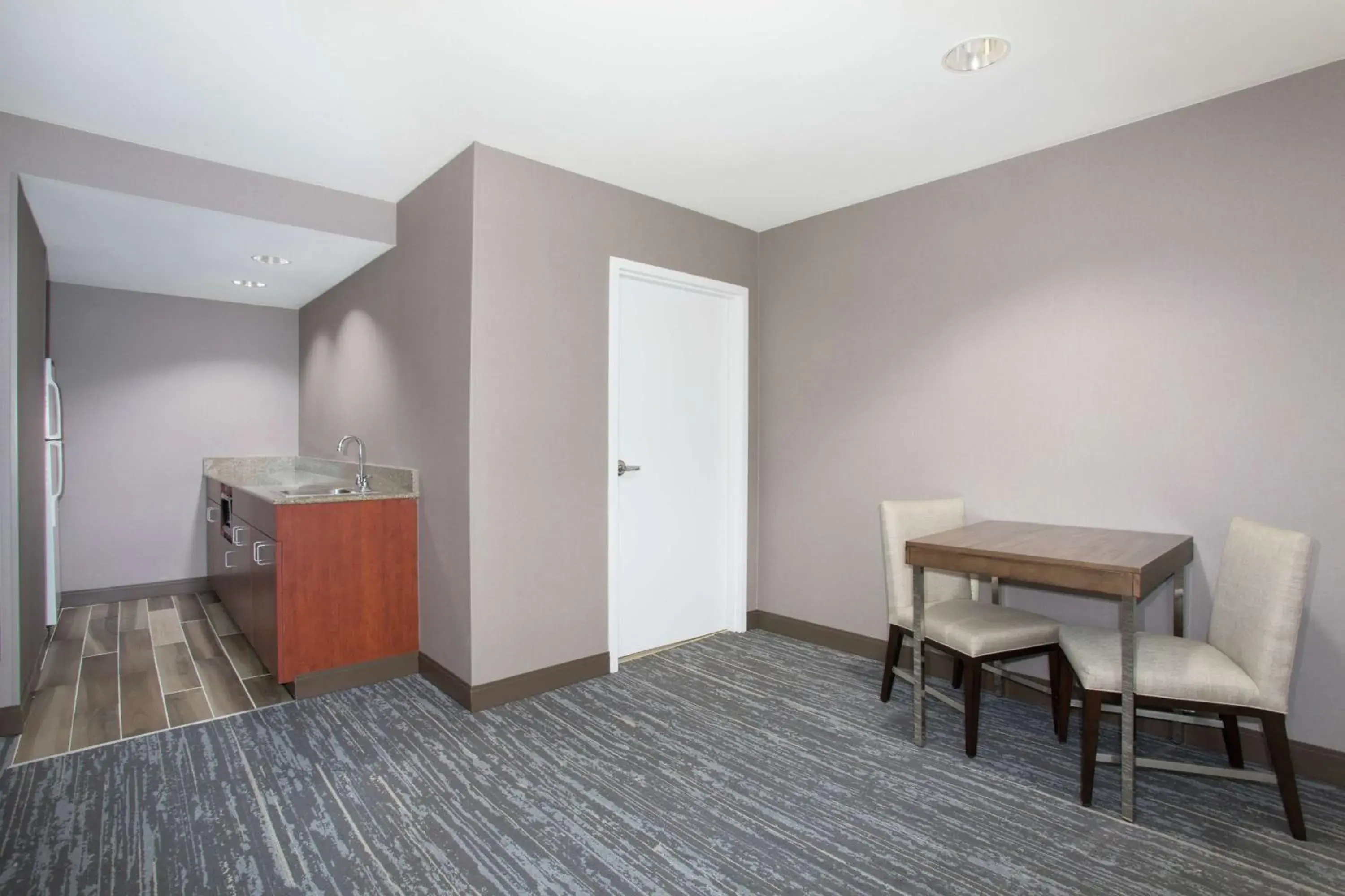 Living room in Hampton Inn & Suites Denver-Downtown Living room in Hampton Inn & Suites Denver-Downtown