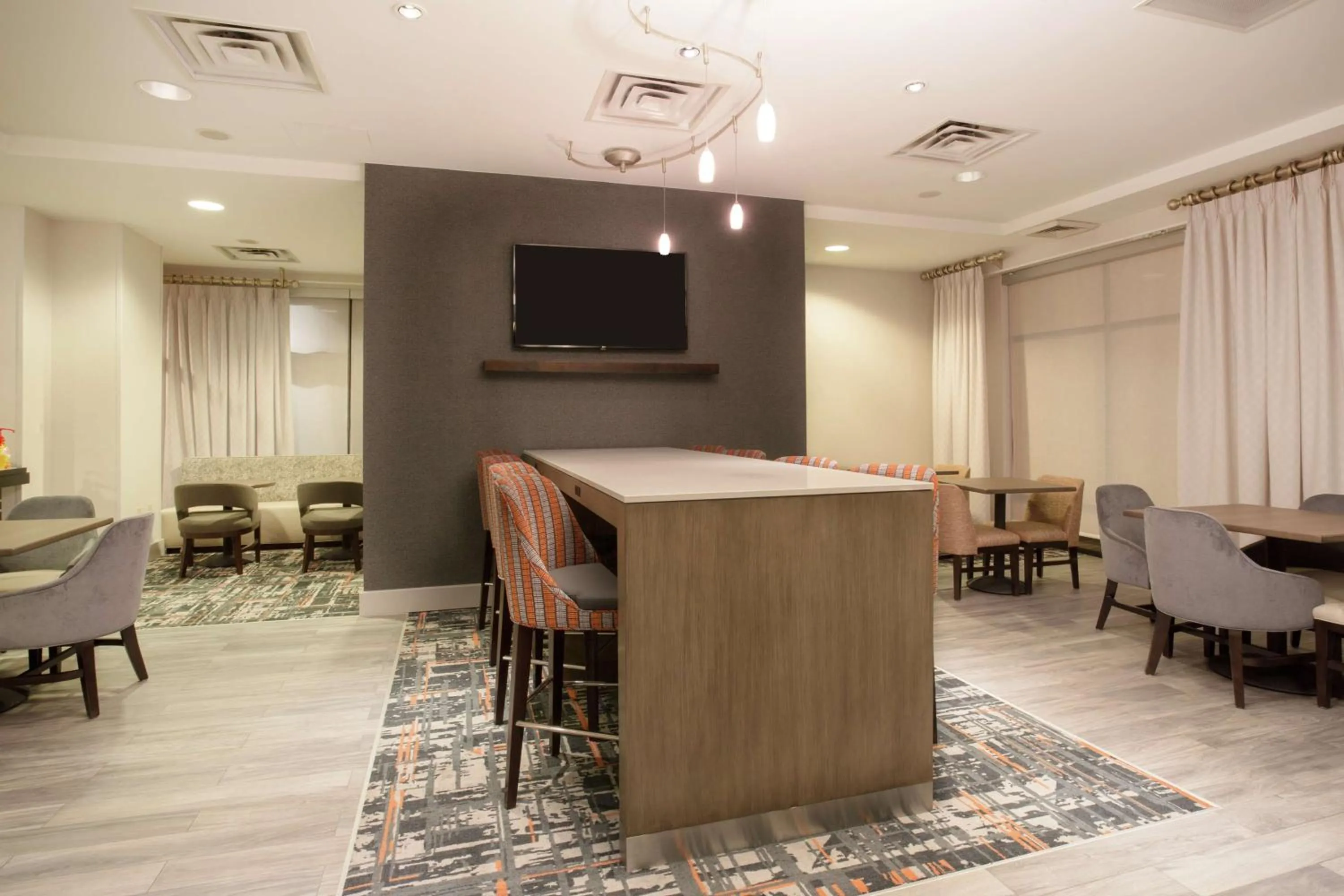 Lobby or reception in Hampton Inn & Suites Denver-Downtown