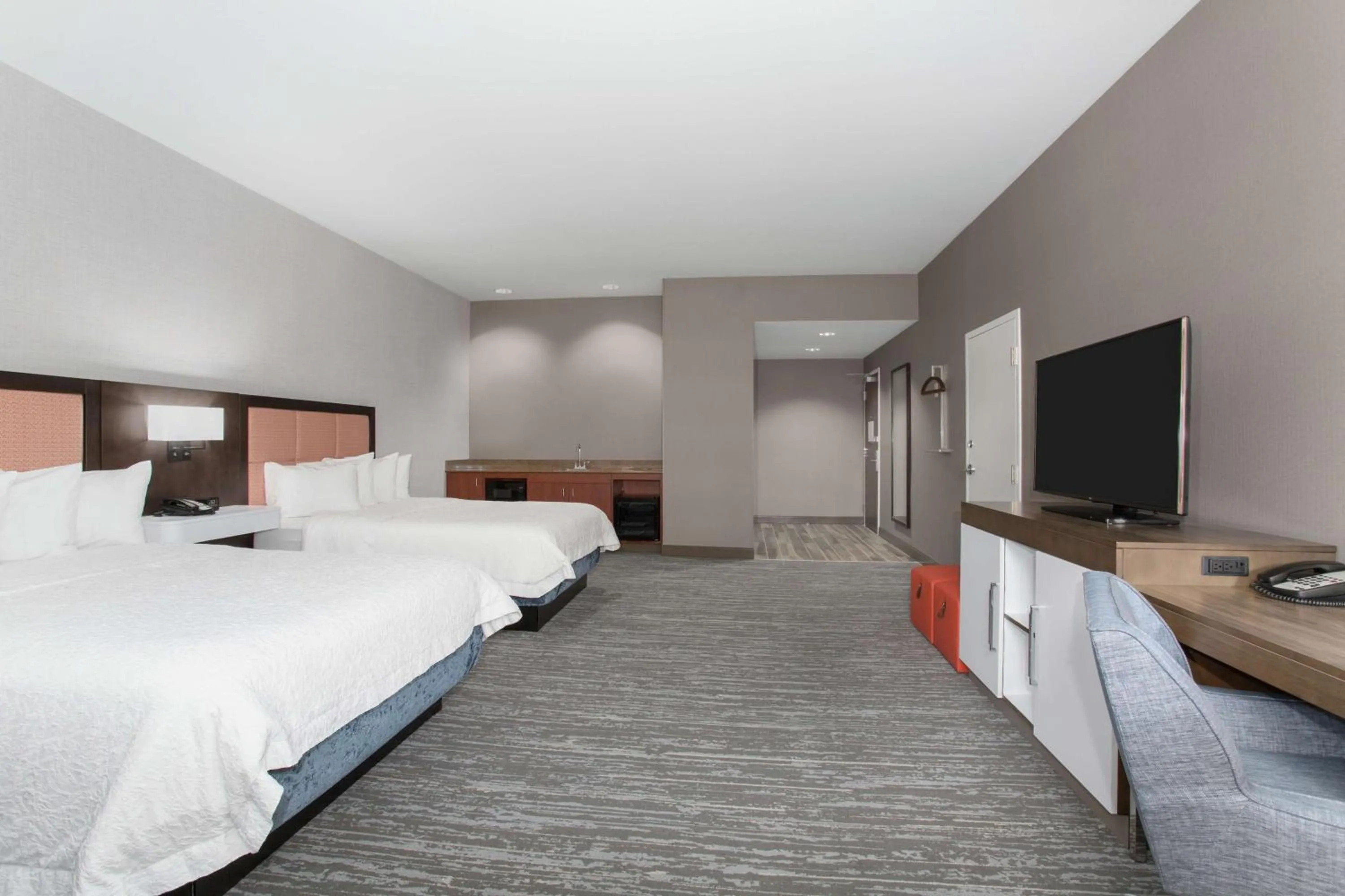 Bedroom, Bed in Hampton Inn & Suites Denver-Downtown