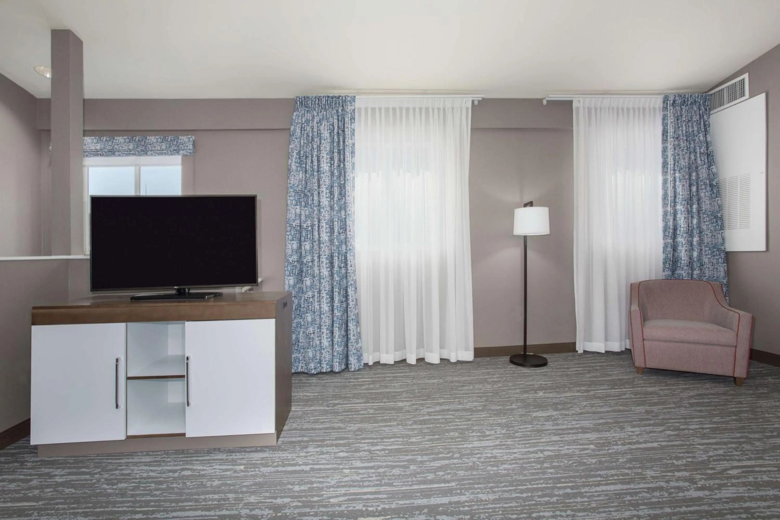 Bedroom in Hampton Inn & Suites Denver-Downtown