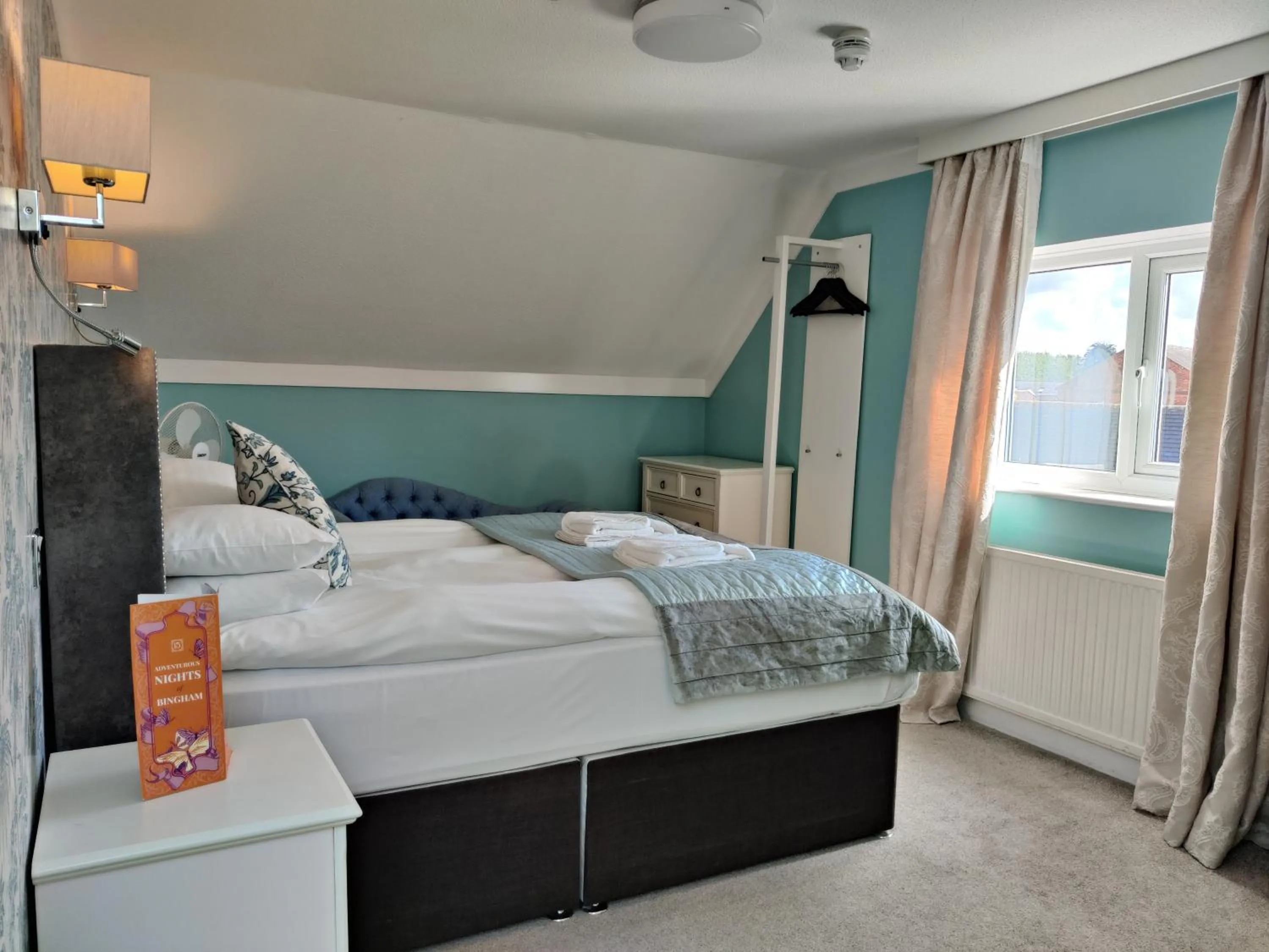 Bed in Bingham Townhouse Hotel