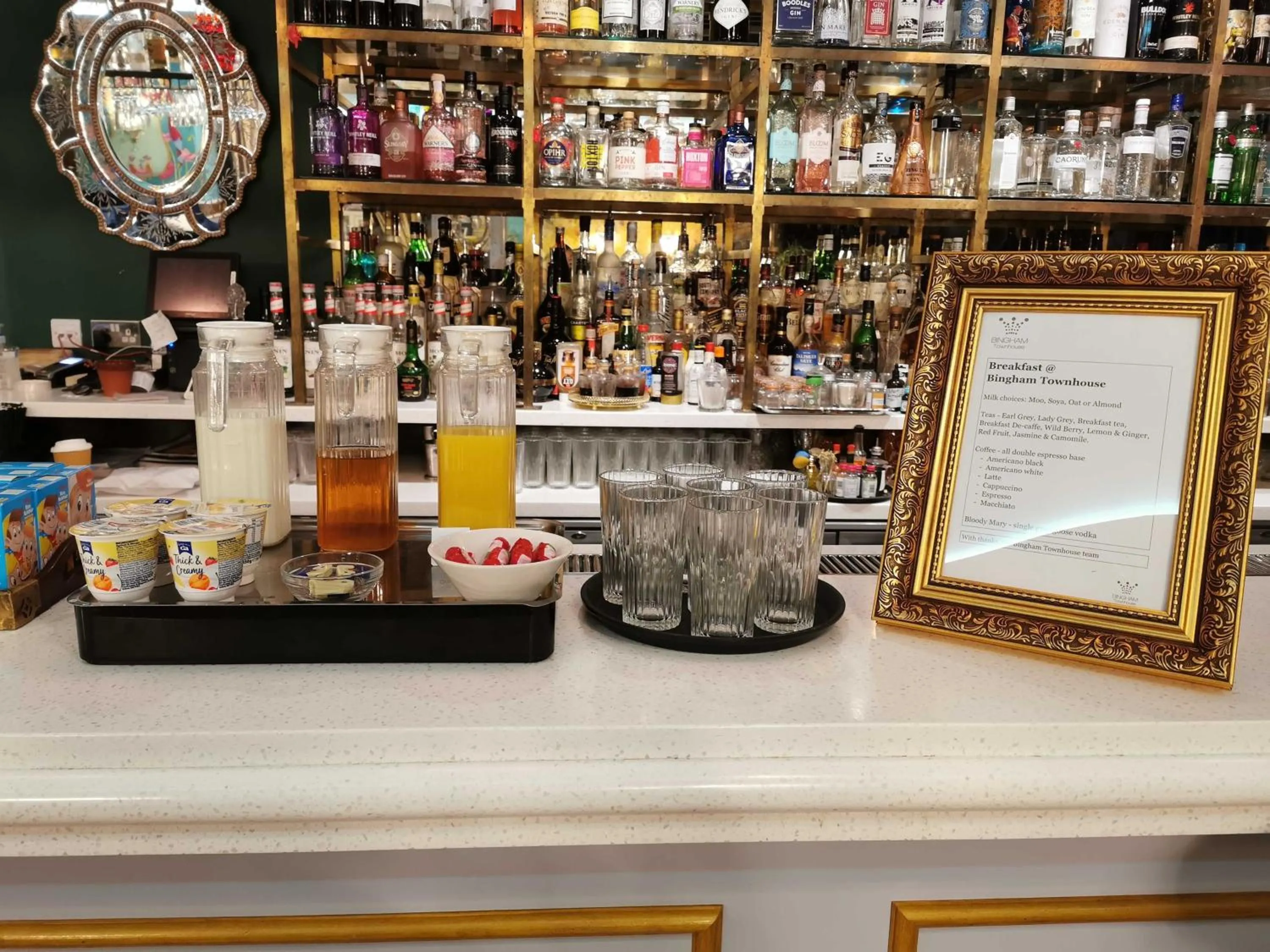 Continental breakfast in Bingham Townhouse Hotel