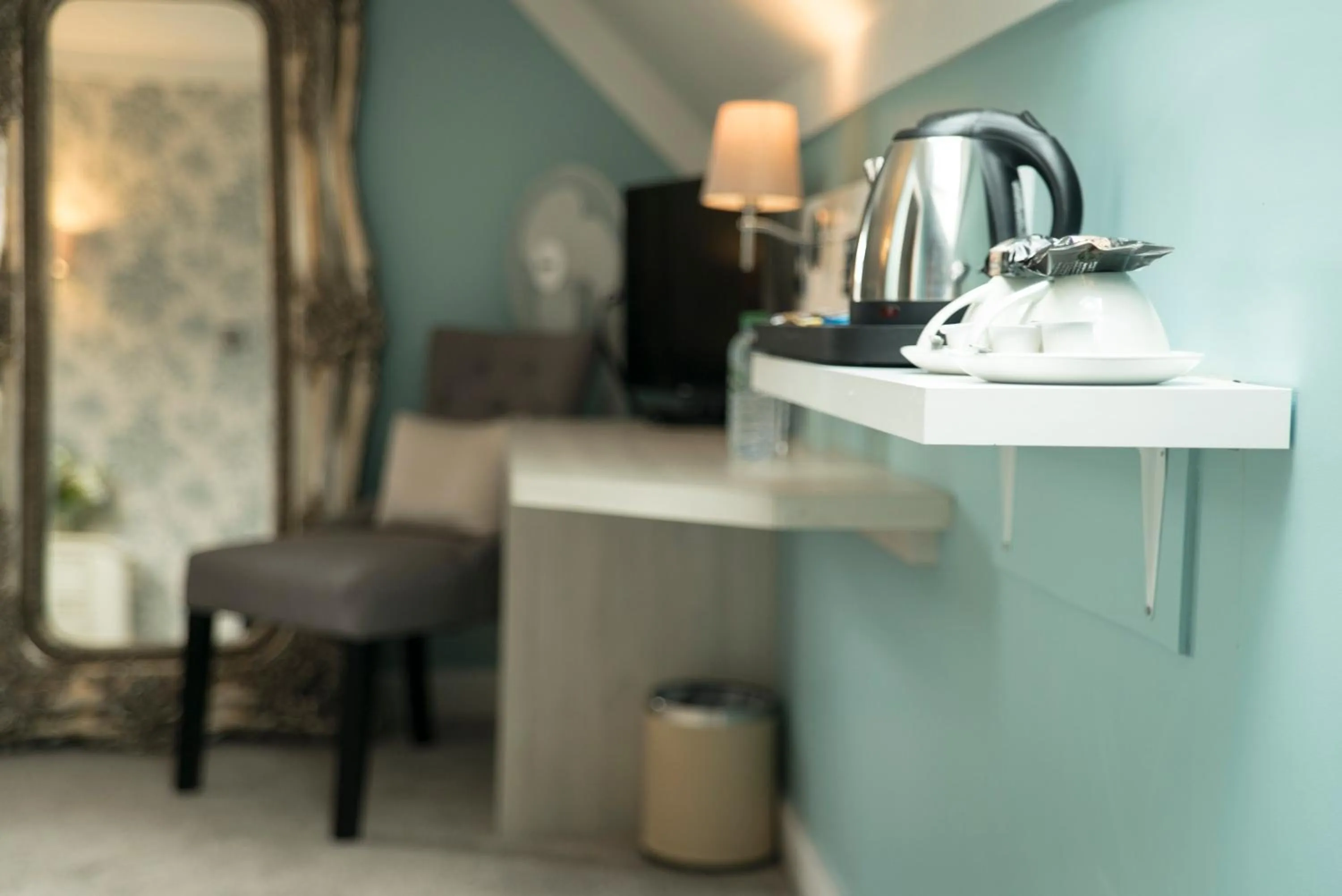 Coffee/tea facilities in Bingham Townhouse Hotel